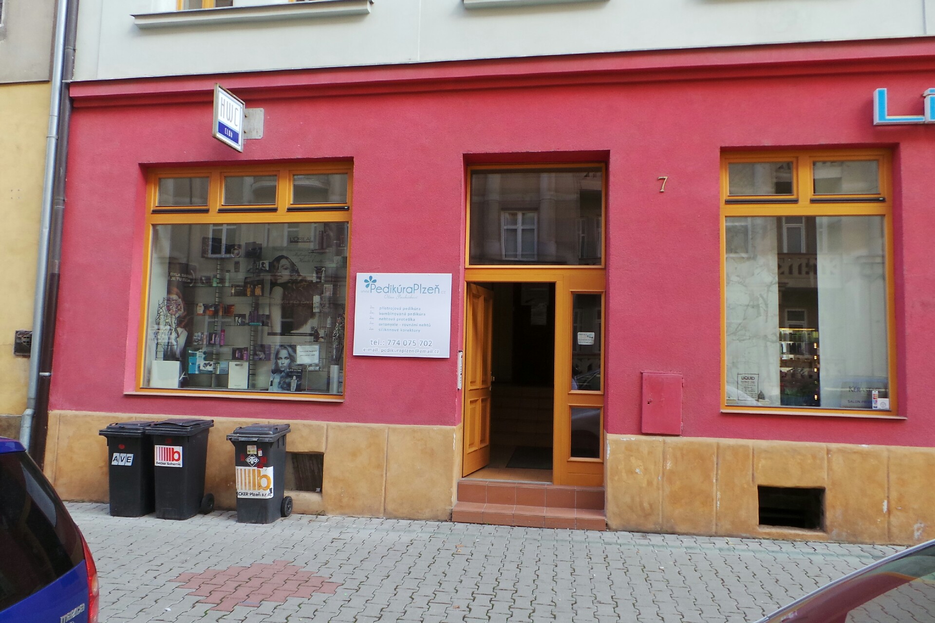 KADEŘNICKÉ STUDIO LIQUID foto 2