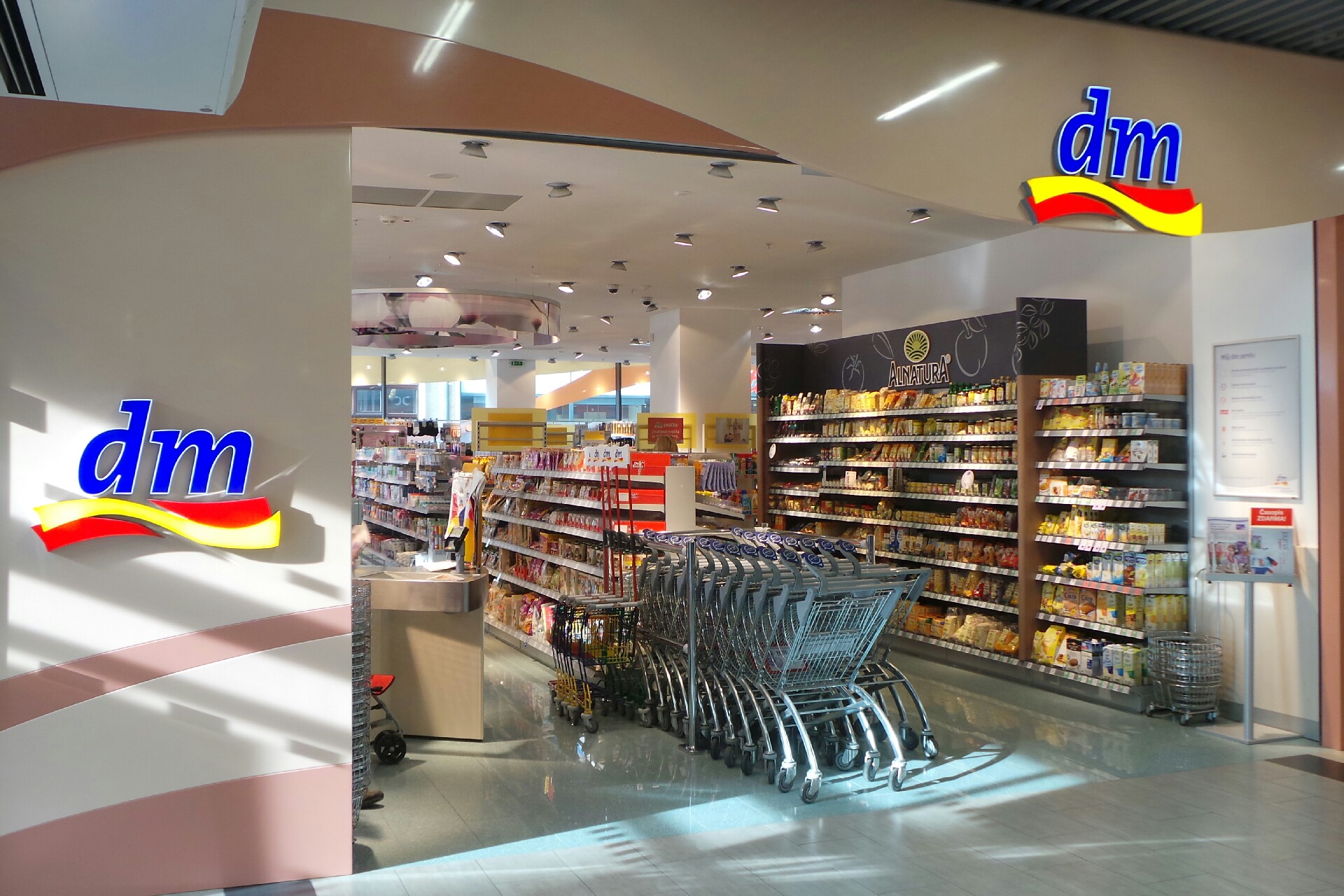 dm drogerie markt s.r.o.