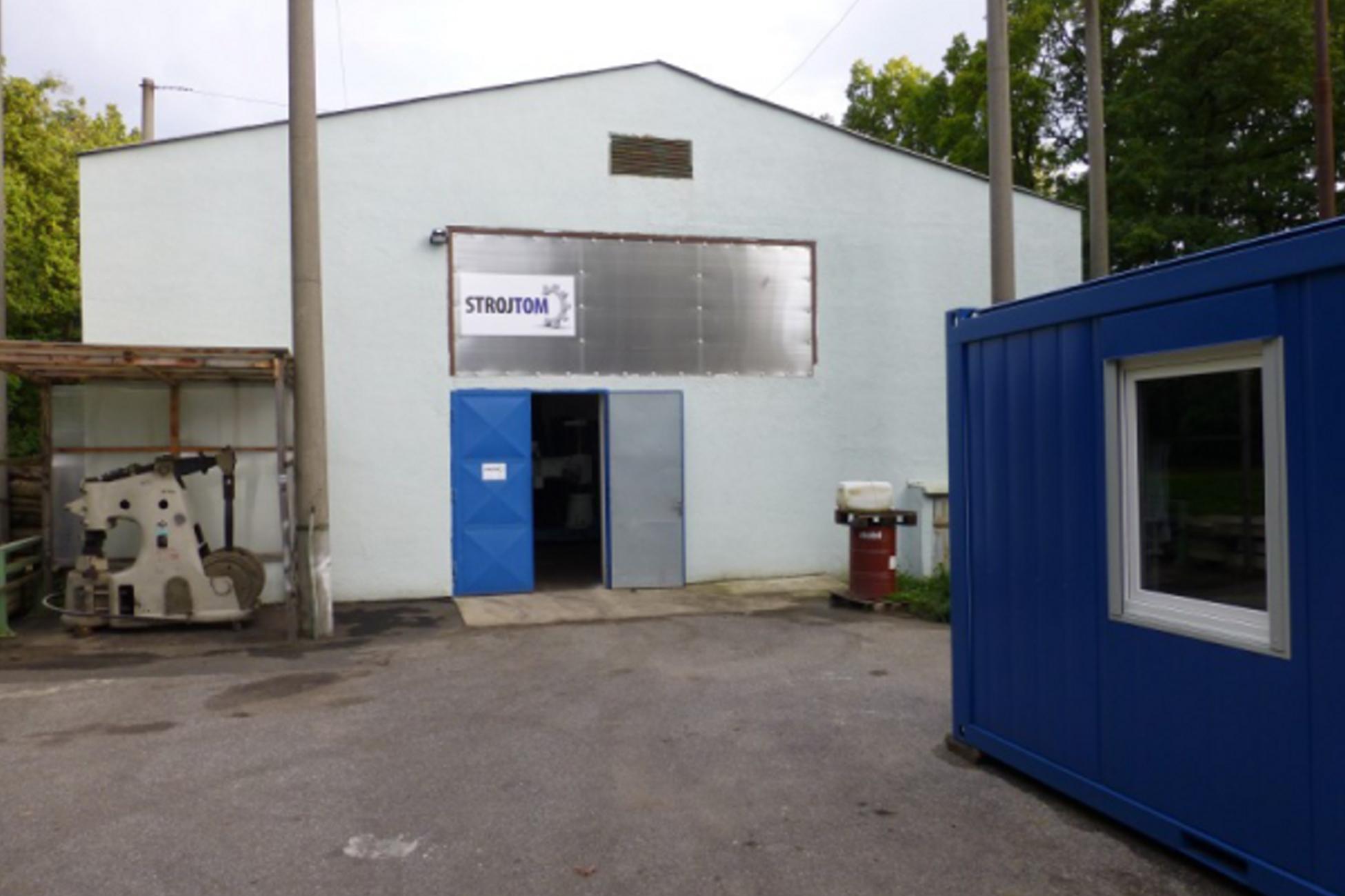 STROJTOM s.r.o.