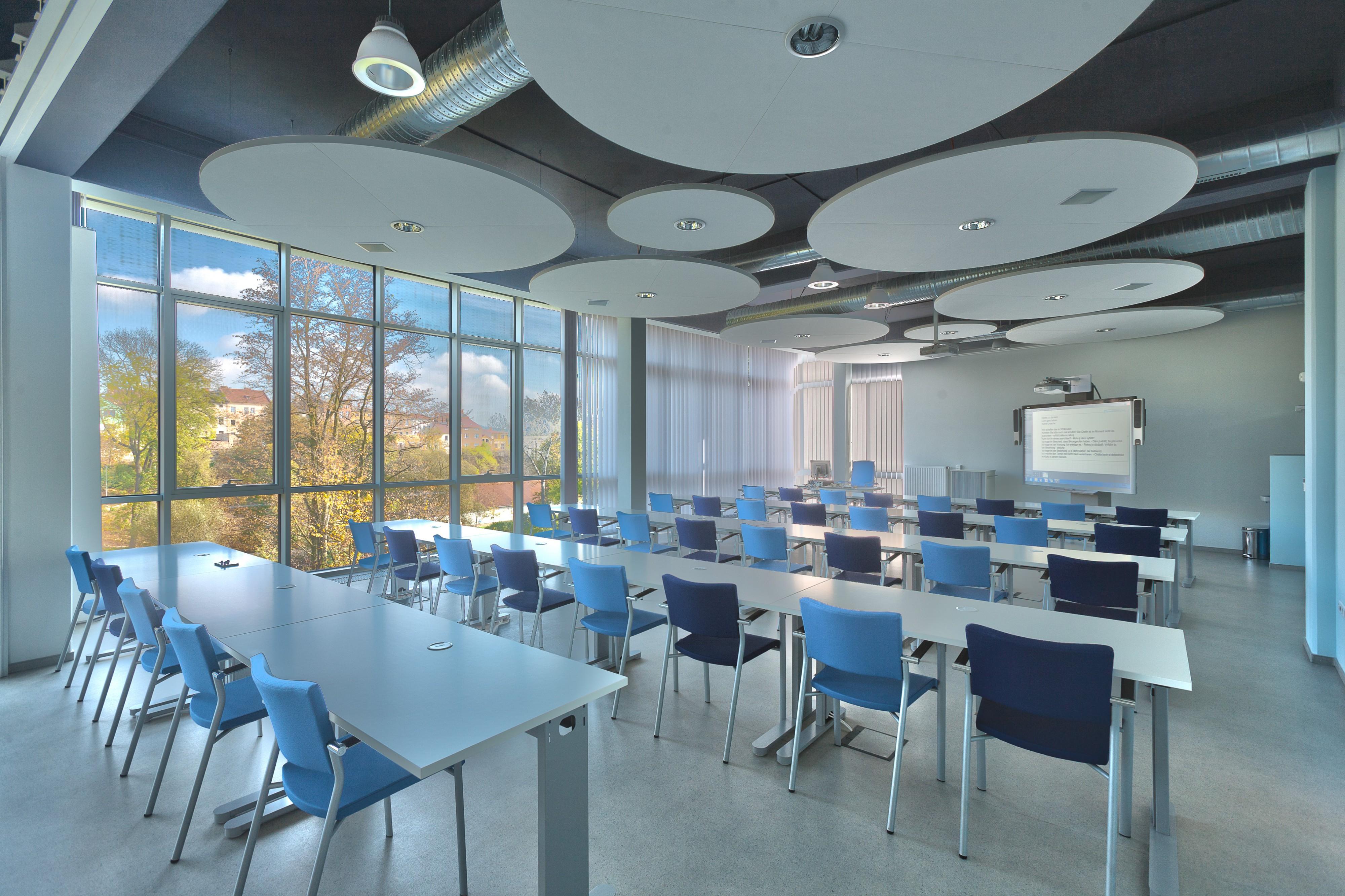 QUATRO Language School