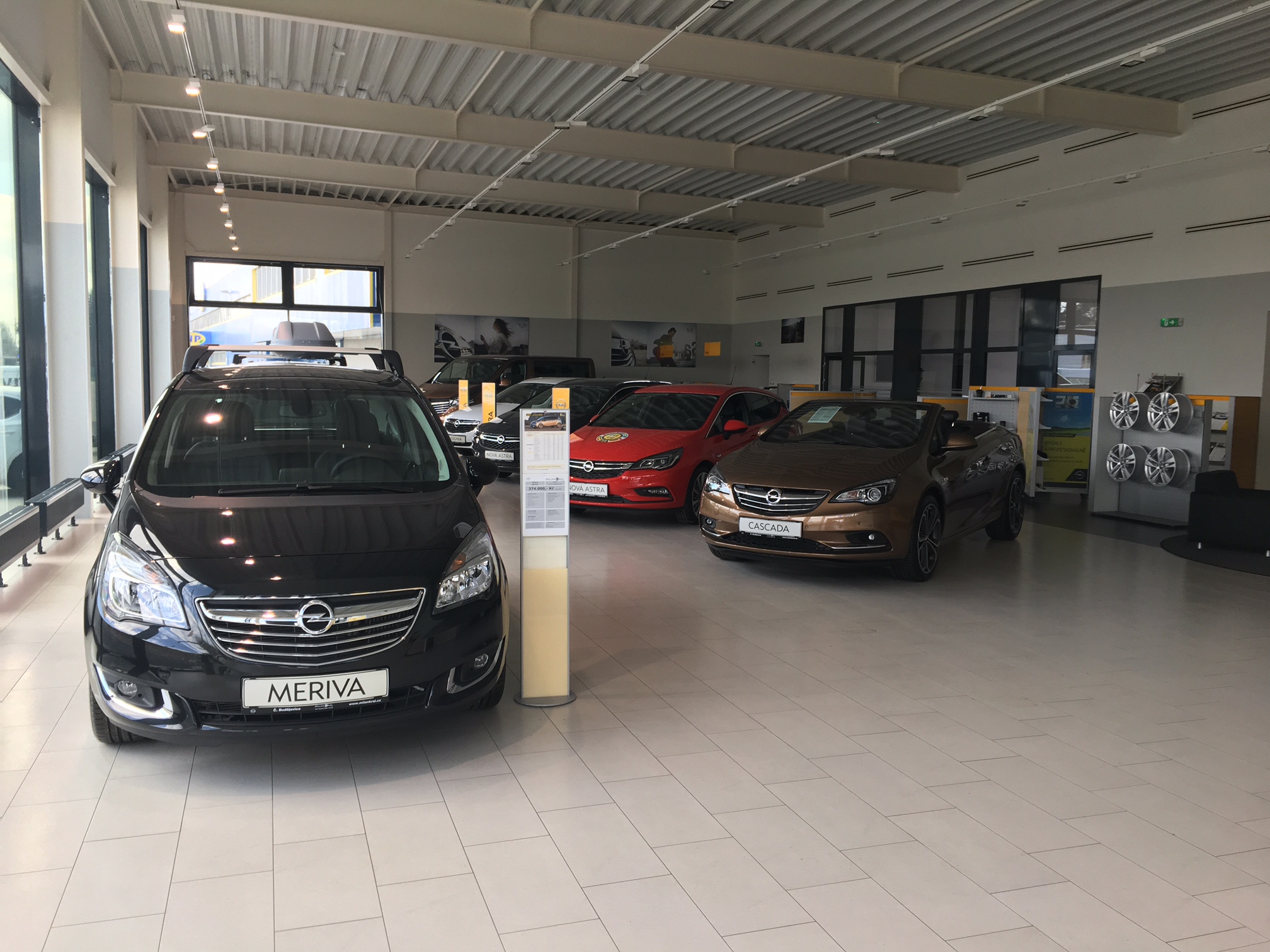 Opel MNC auto foto 4