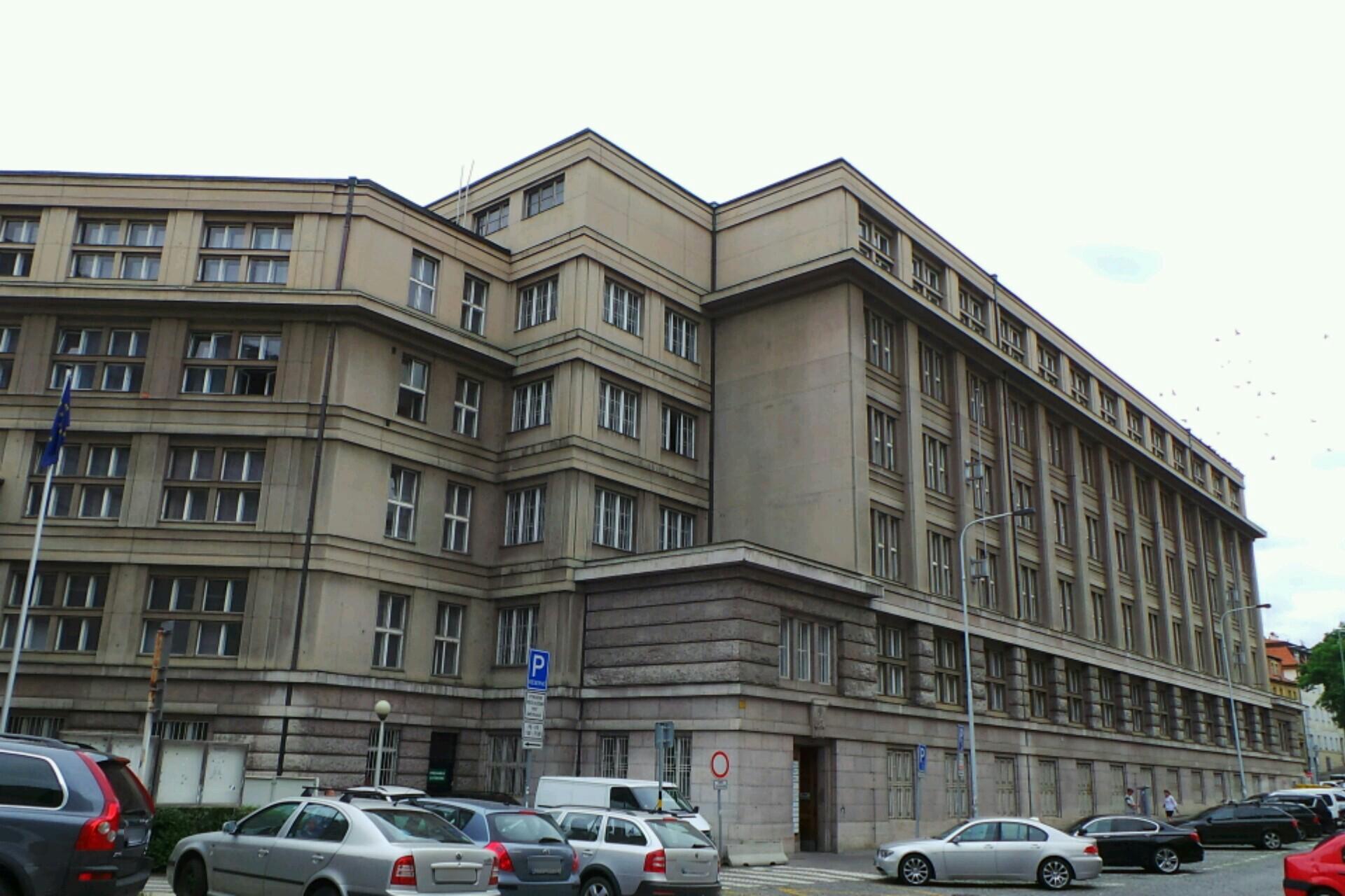 Finanční úřad pro hlavní město Prahu - Územní pracoviště pro Prahu 7