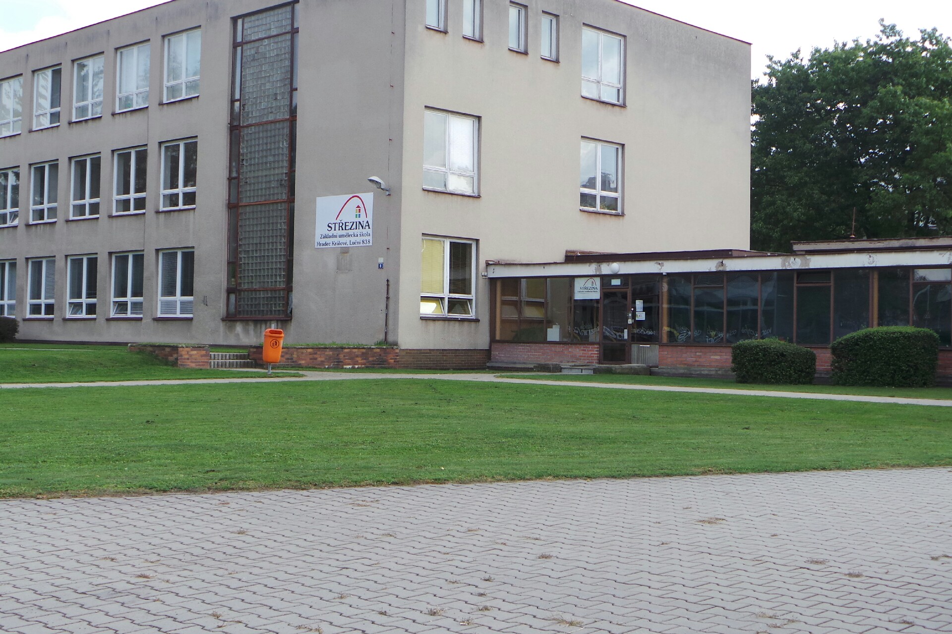 Základní umělecká škola Střezina, Hradec Králové, Luční 838