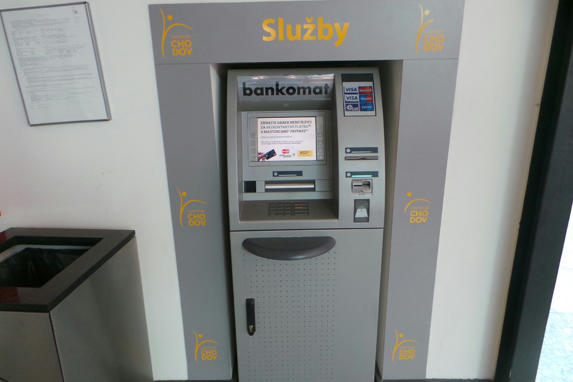 Raiffeisenbank - bankomat