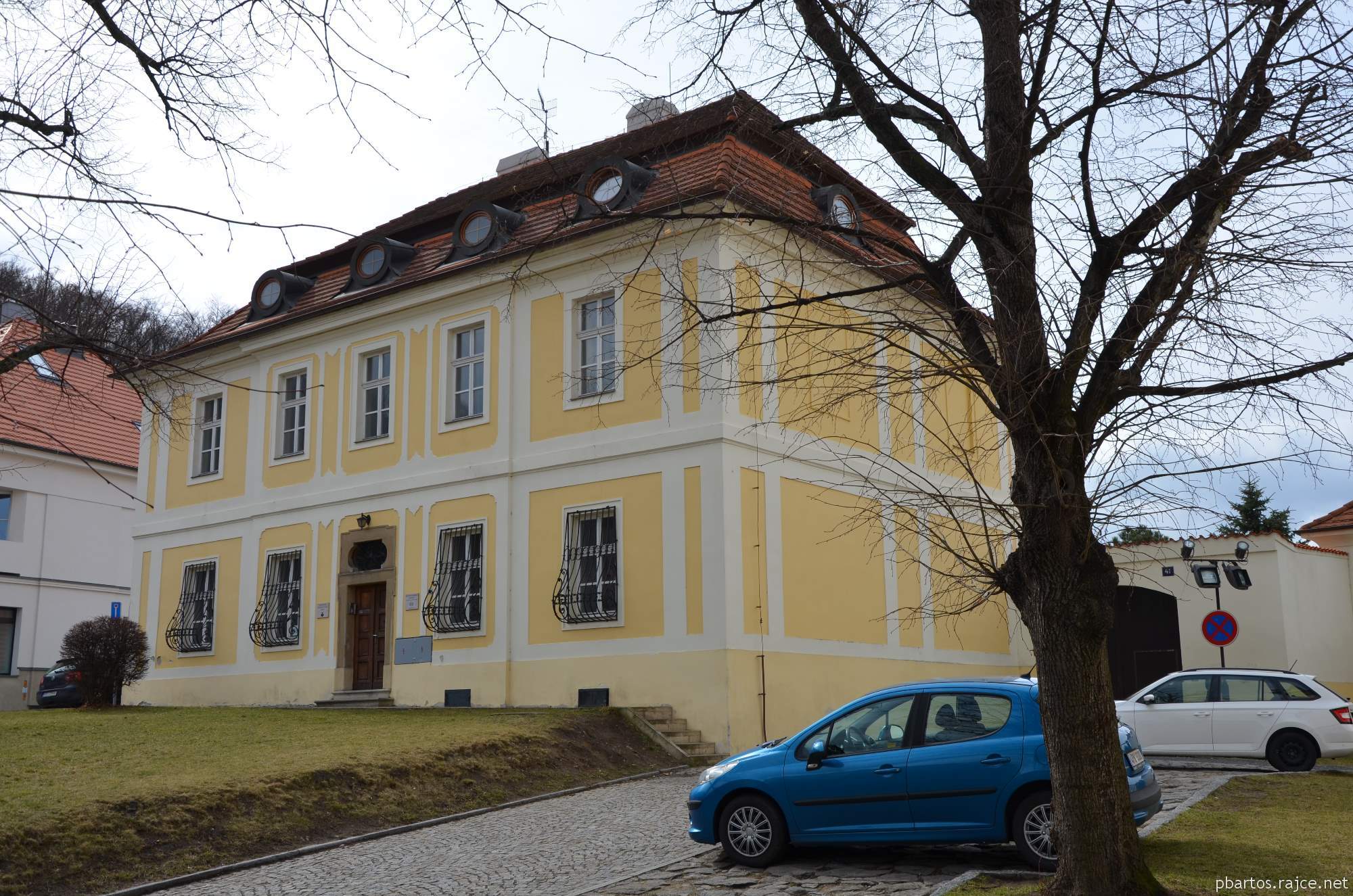 Římskokatolická farnost u kostela sv. Fabiána a Šebestiána Praha - Liboc foto 2
