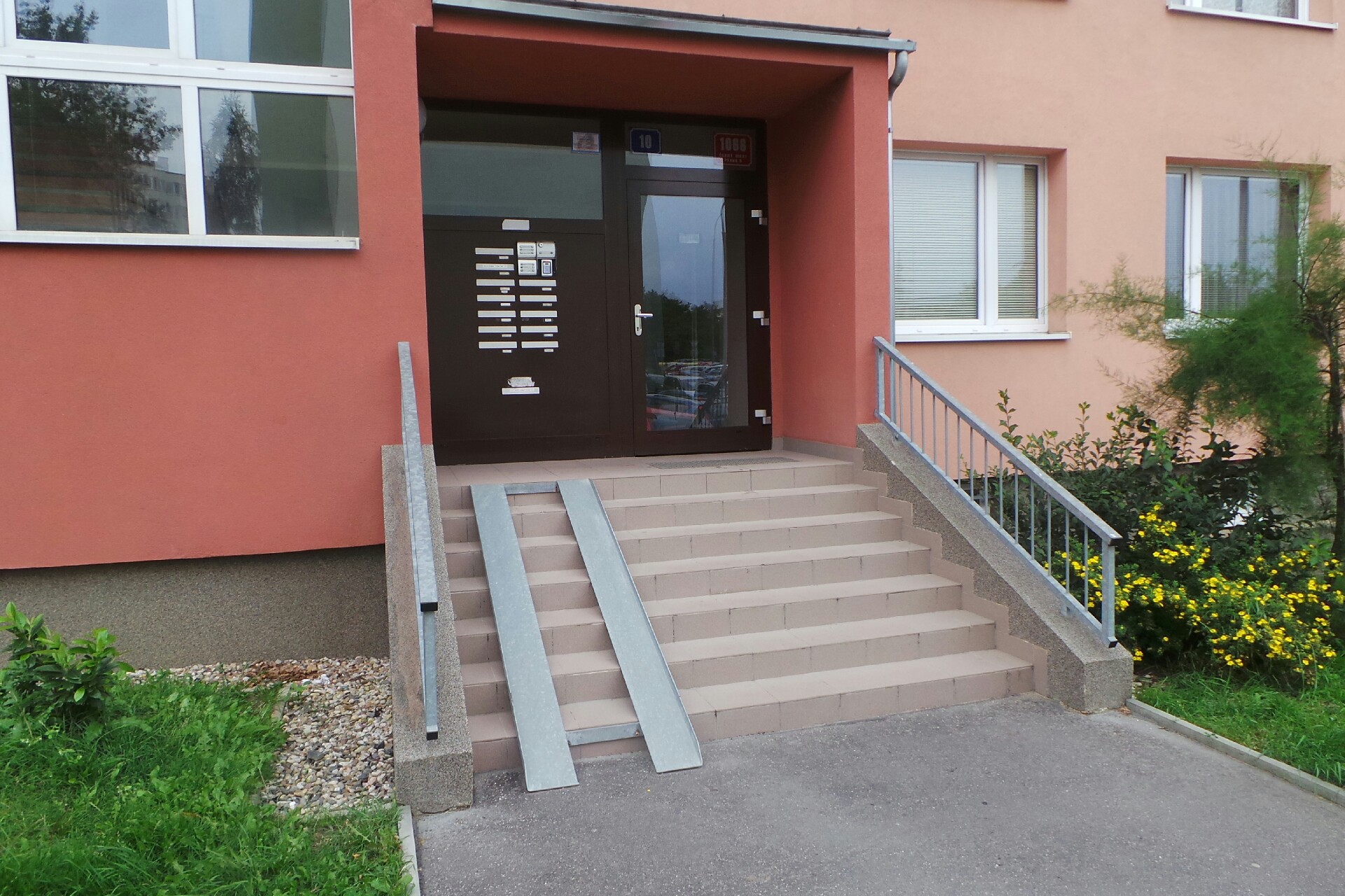 AMESIT - Pavel Hašler