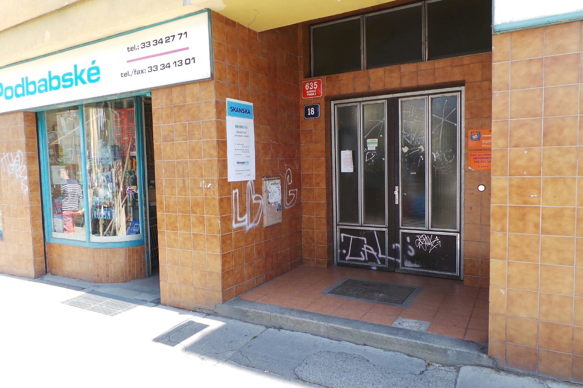 Zednické, obkladačské, malířské a lakýrnické práce - Karel Tovara