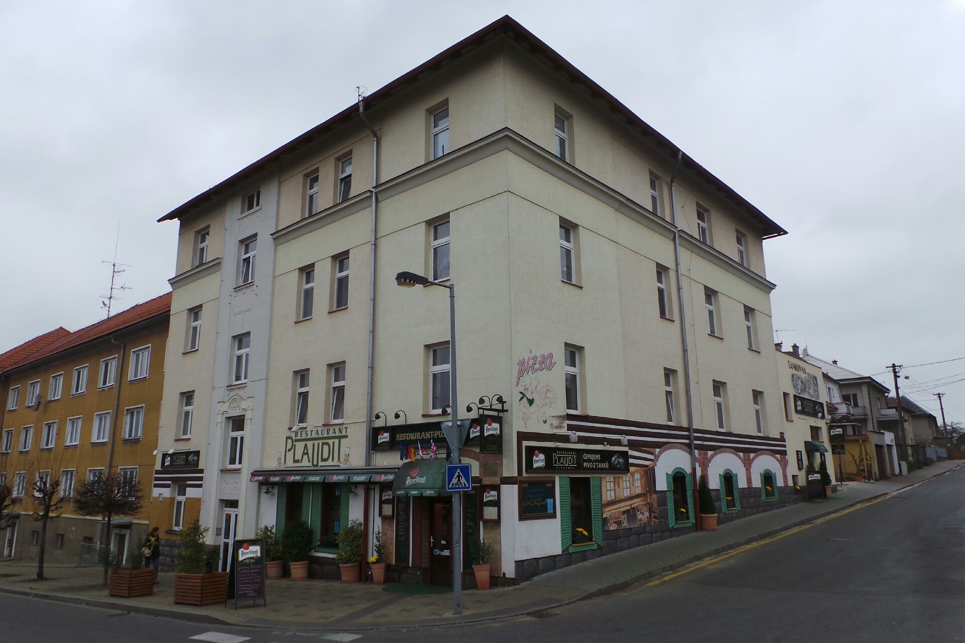 Pizzerie Restaurant Plaudit