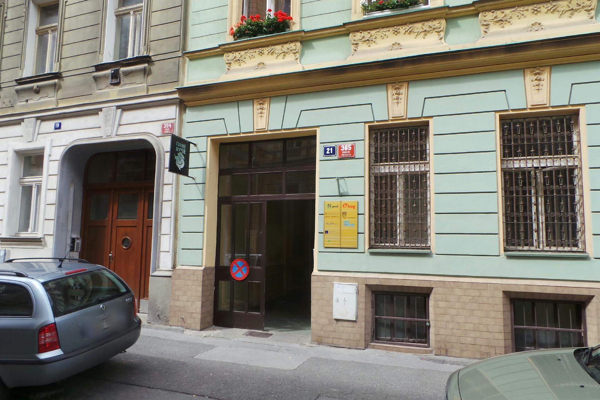 ADHOG Advertising, s.r.o.