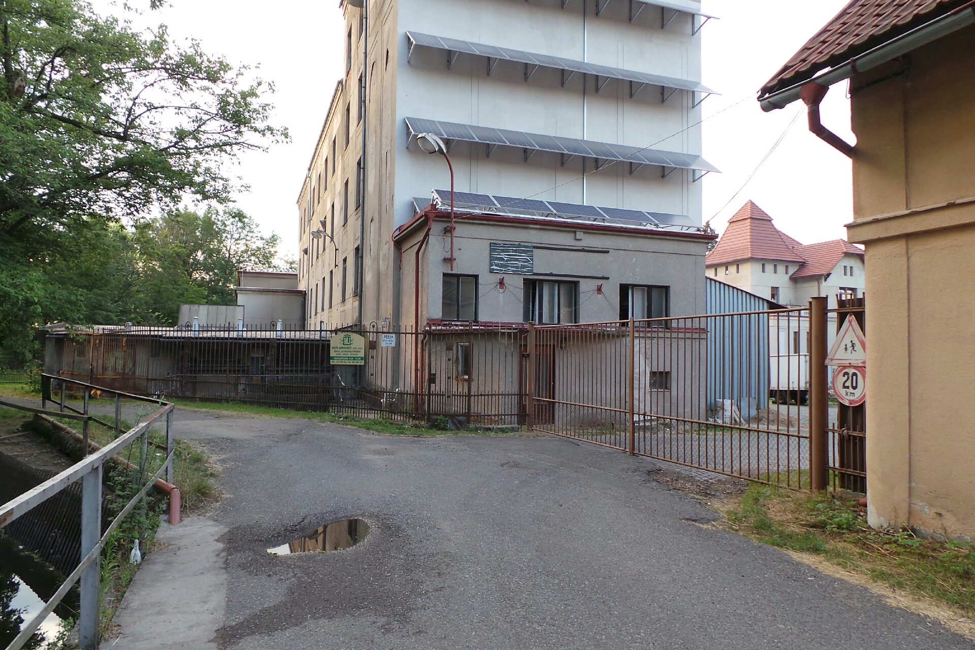 Mlýn Janderov, spol. s r.o. - Výroba mouky