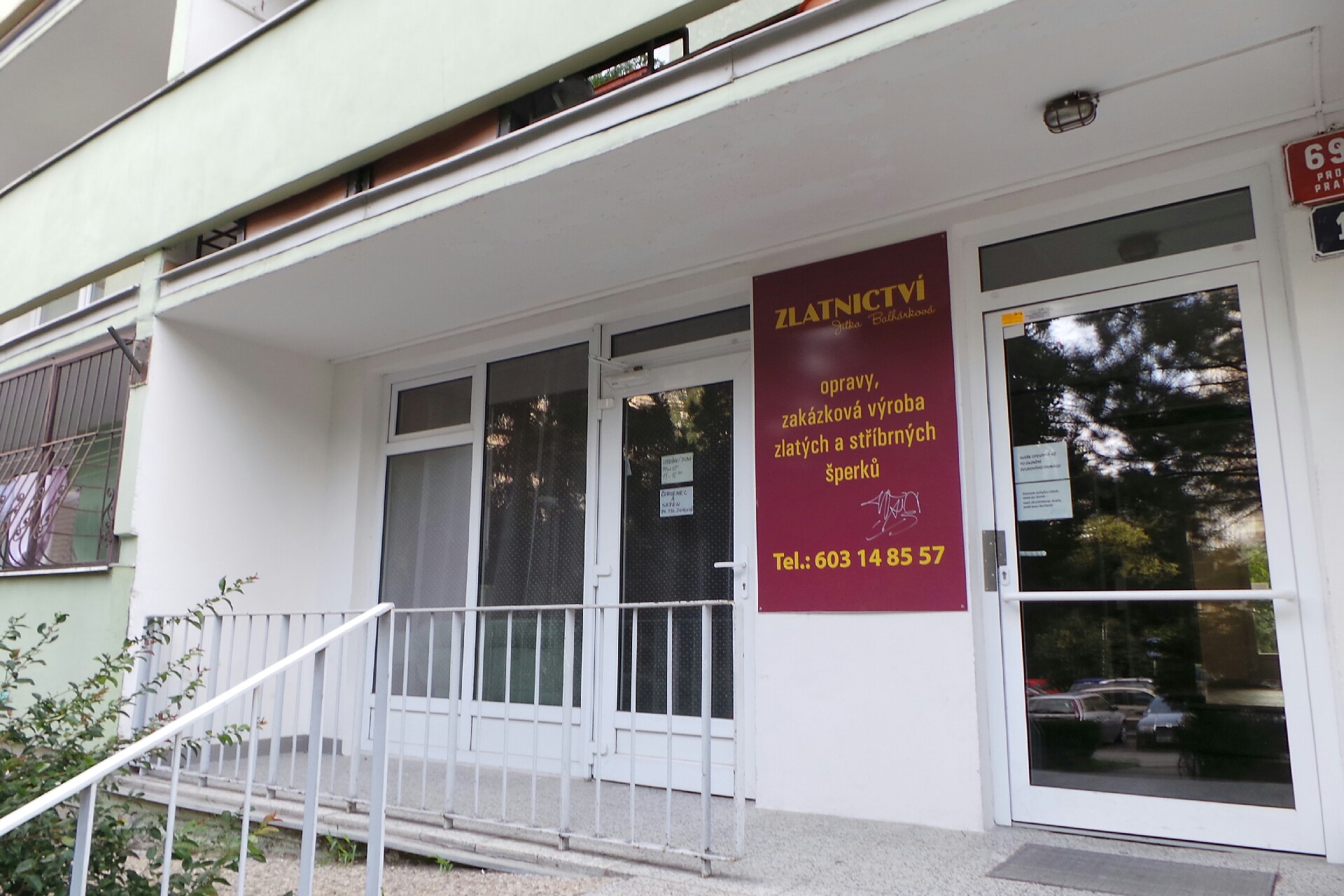 Jitka Mladenov - Výroba pravých šperků