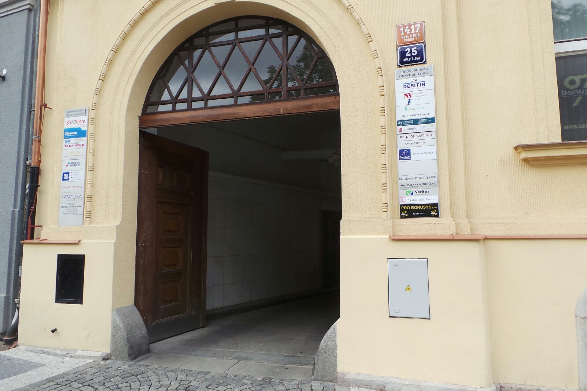 Extra Easy s.r.o. REALITY PRORADOST