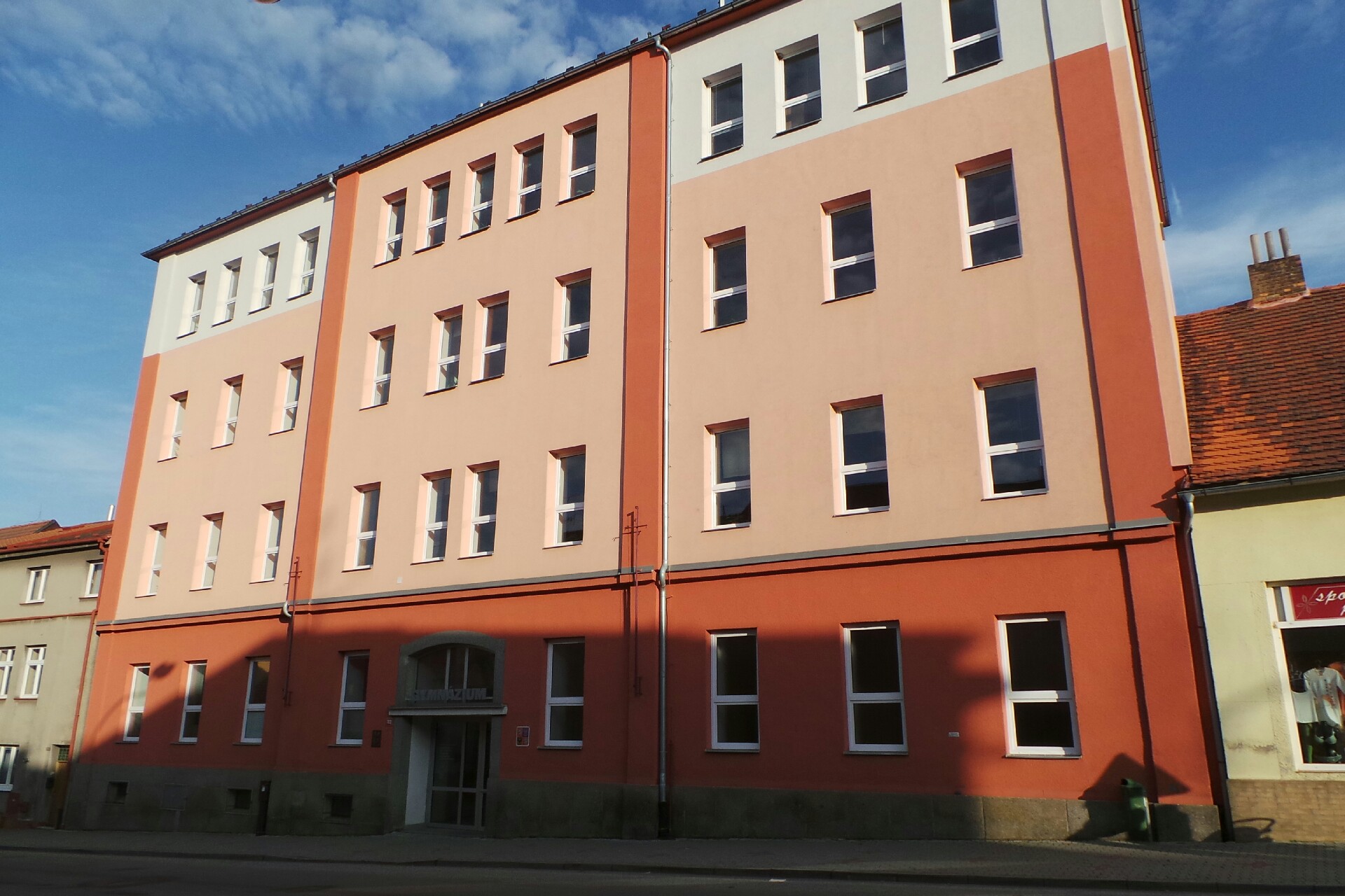 Gymnázium, Milevsko, Masarykova 183