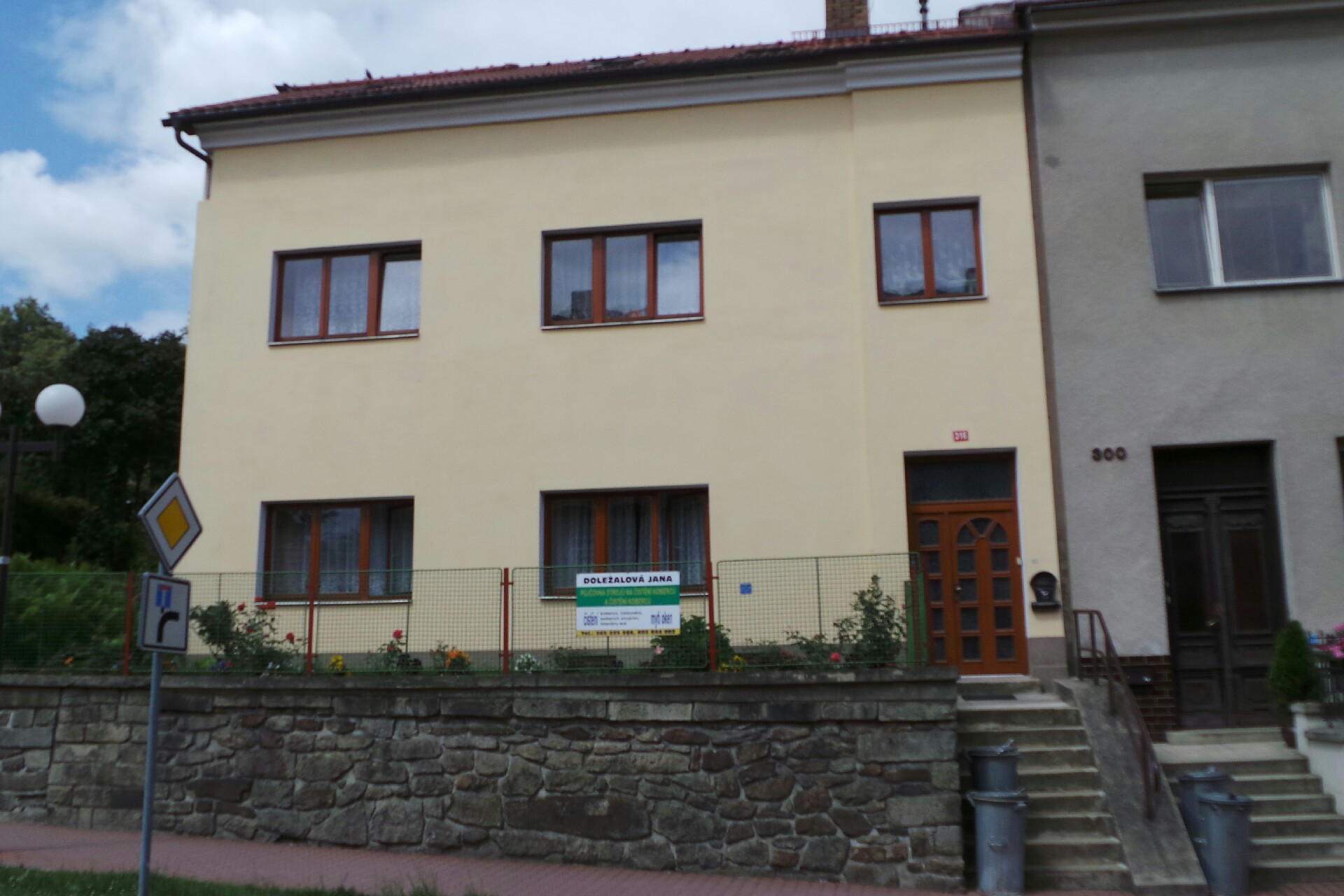 Půjčovna strojů na čištění koberců - Jana Doležalová