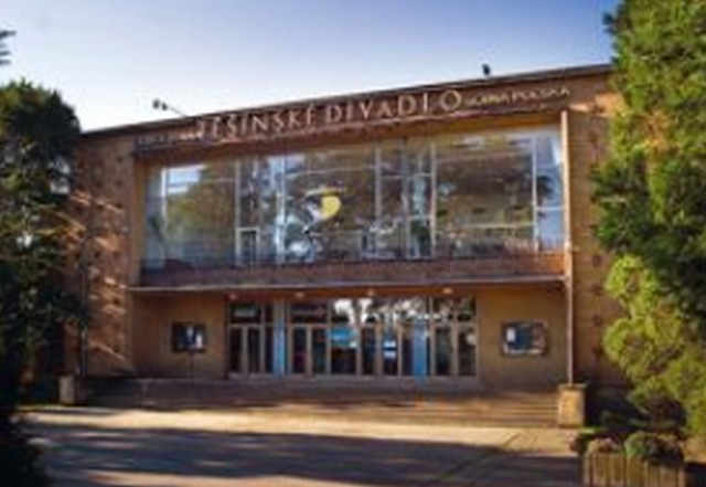 Těšínské divadlo Český Těšín foto 2