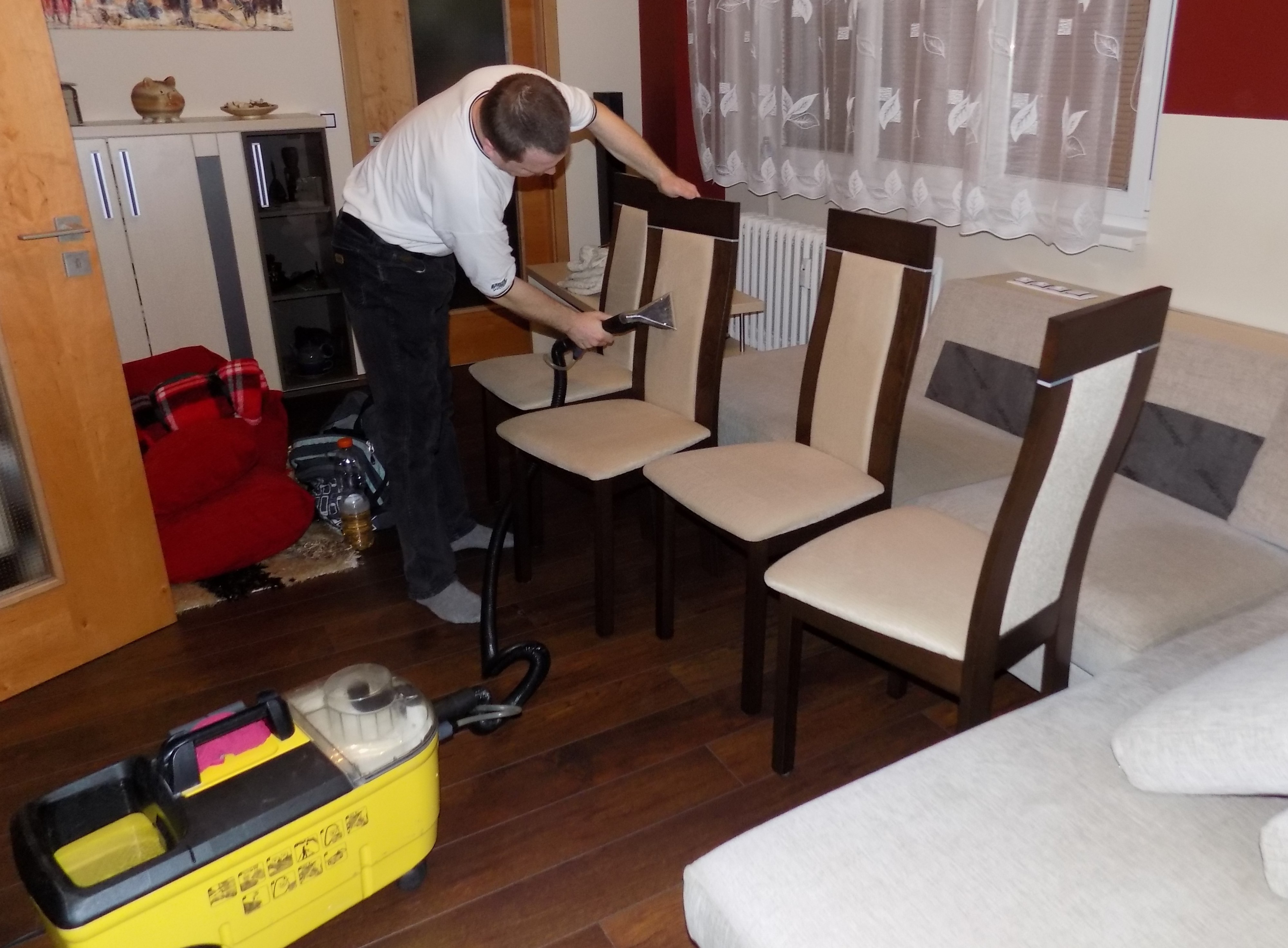 Čištění koberců a čalounění - Jan Hořínek foto 2
