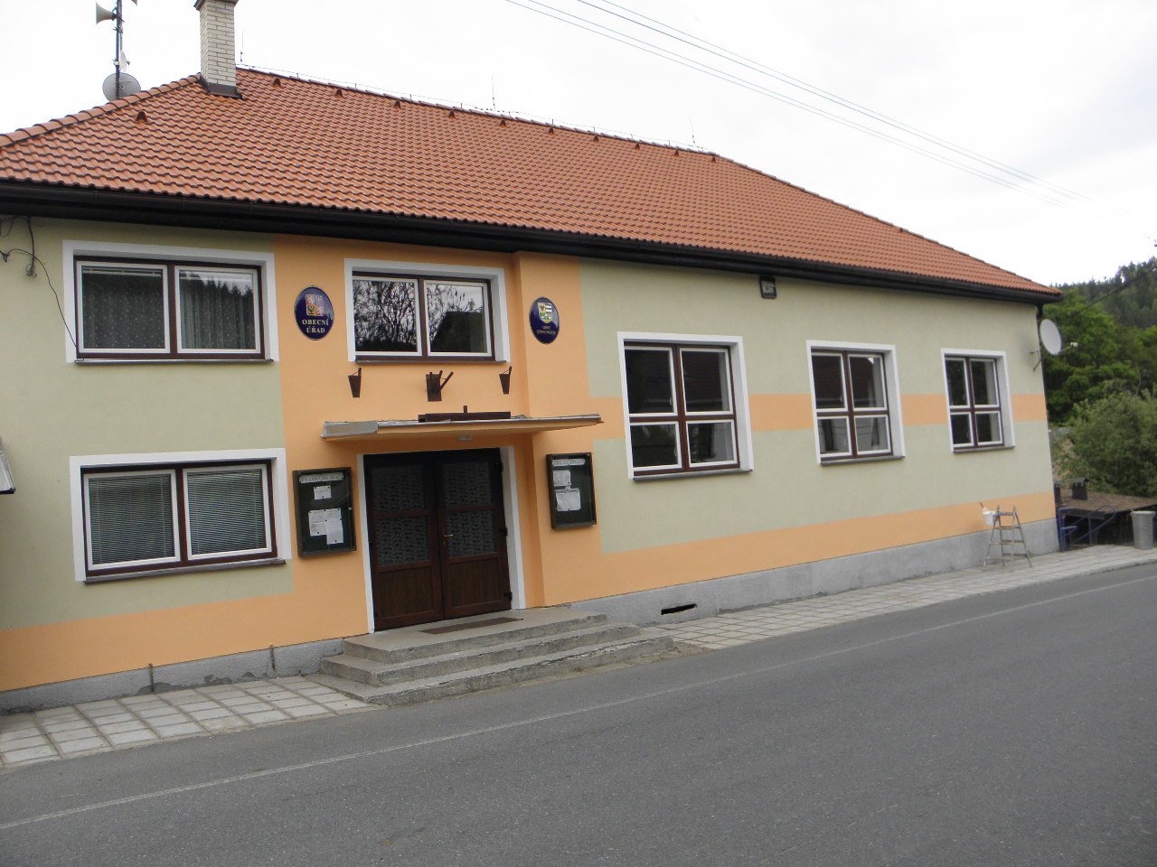 Strachujov - obecní úřad foto 2