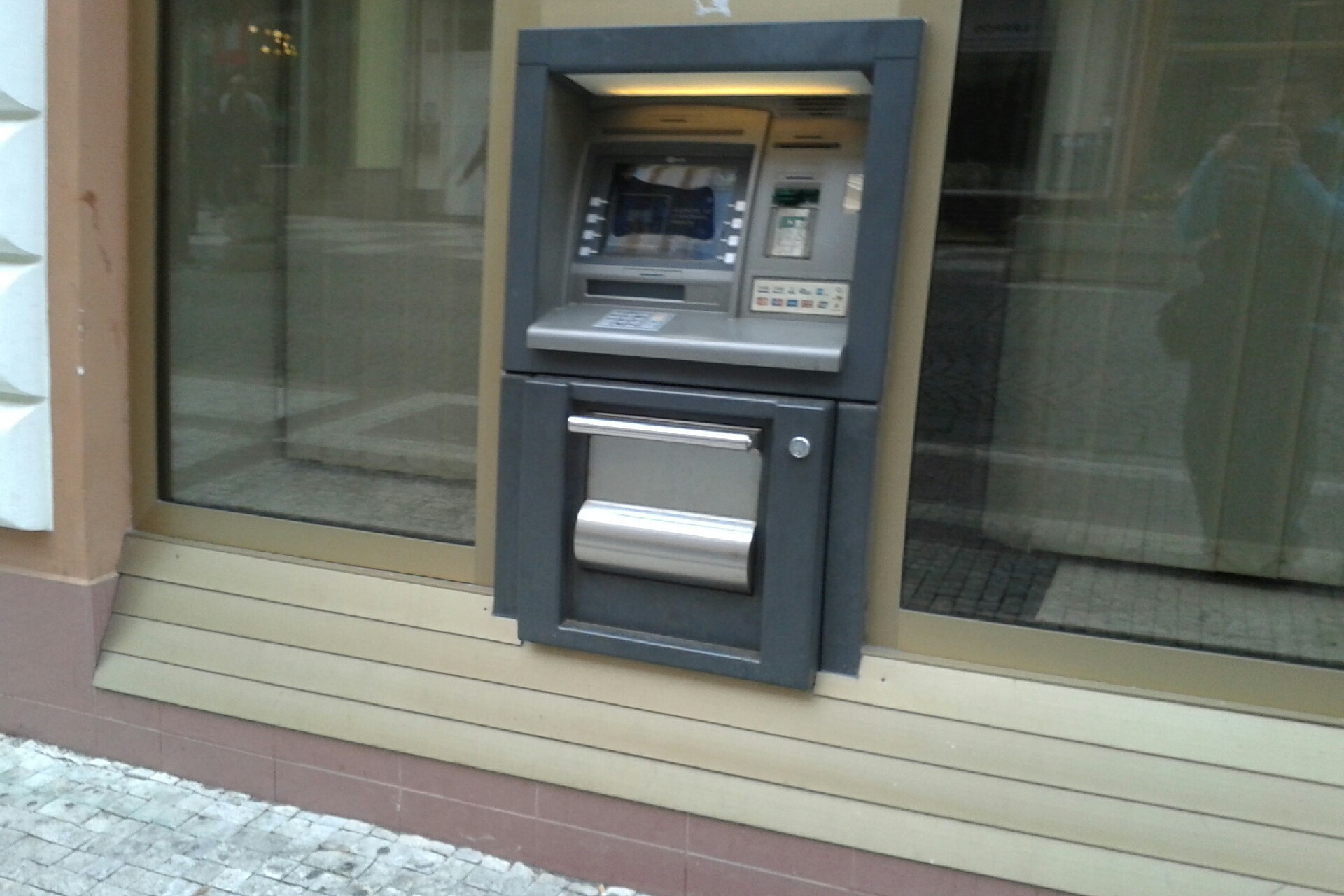 Bankomat Komerční banky foto 1