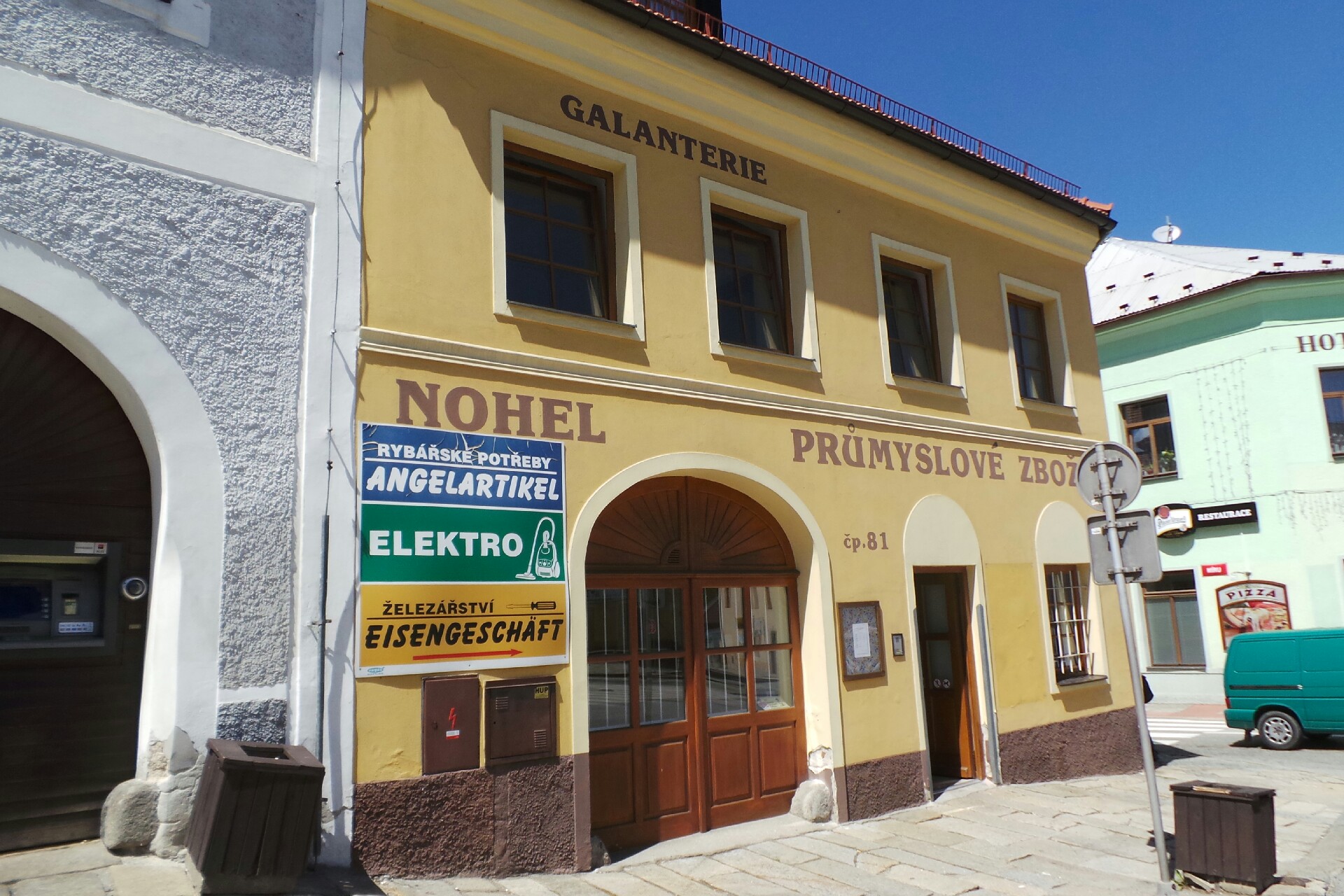 Petr Nohel - Průmyslové zboží