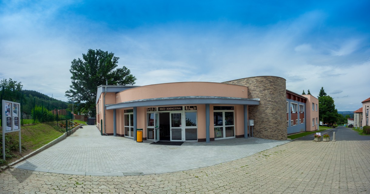 Kulturní dům a Multifunkční centrum Březová foto 2