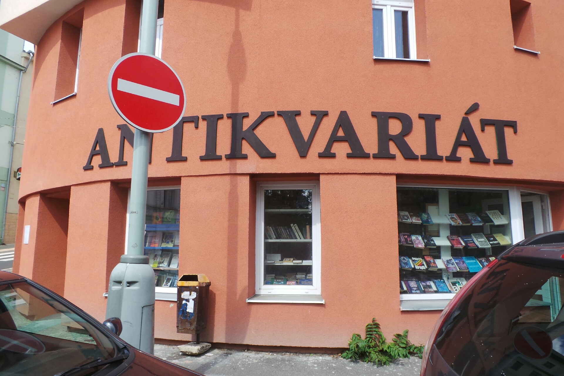 Antik & Antikvariát MH