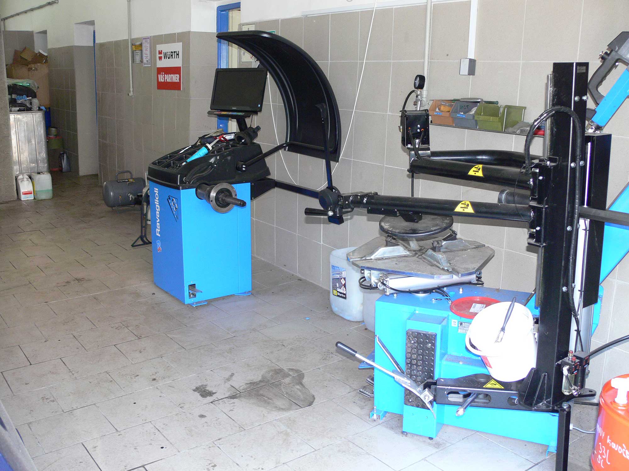 Autoservis, pneuservis EKO-SCHNEIDER s.r.o. foto 6