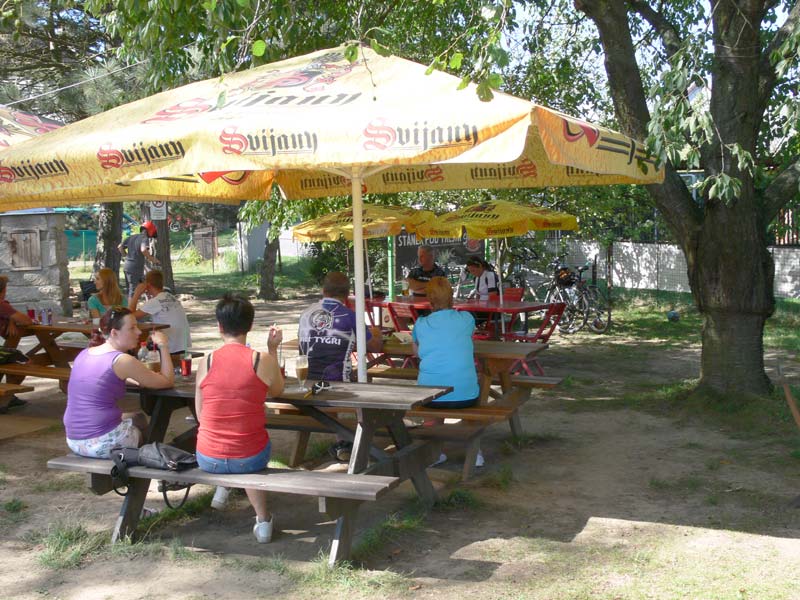 Stánek pod třešní - Jan Kováč foto 3