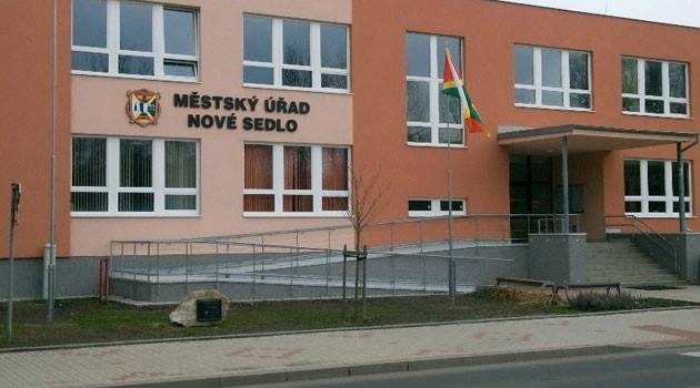 Nové Sedlo - městský úřad foto 2
