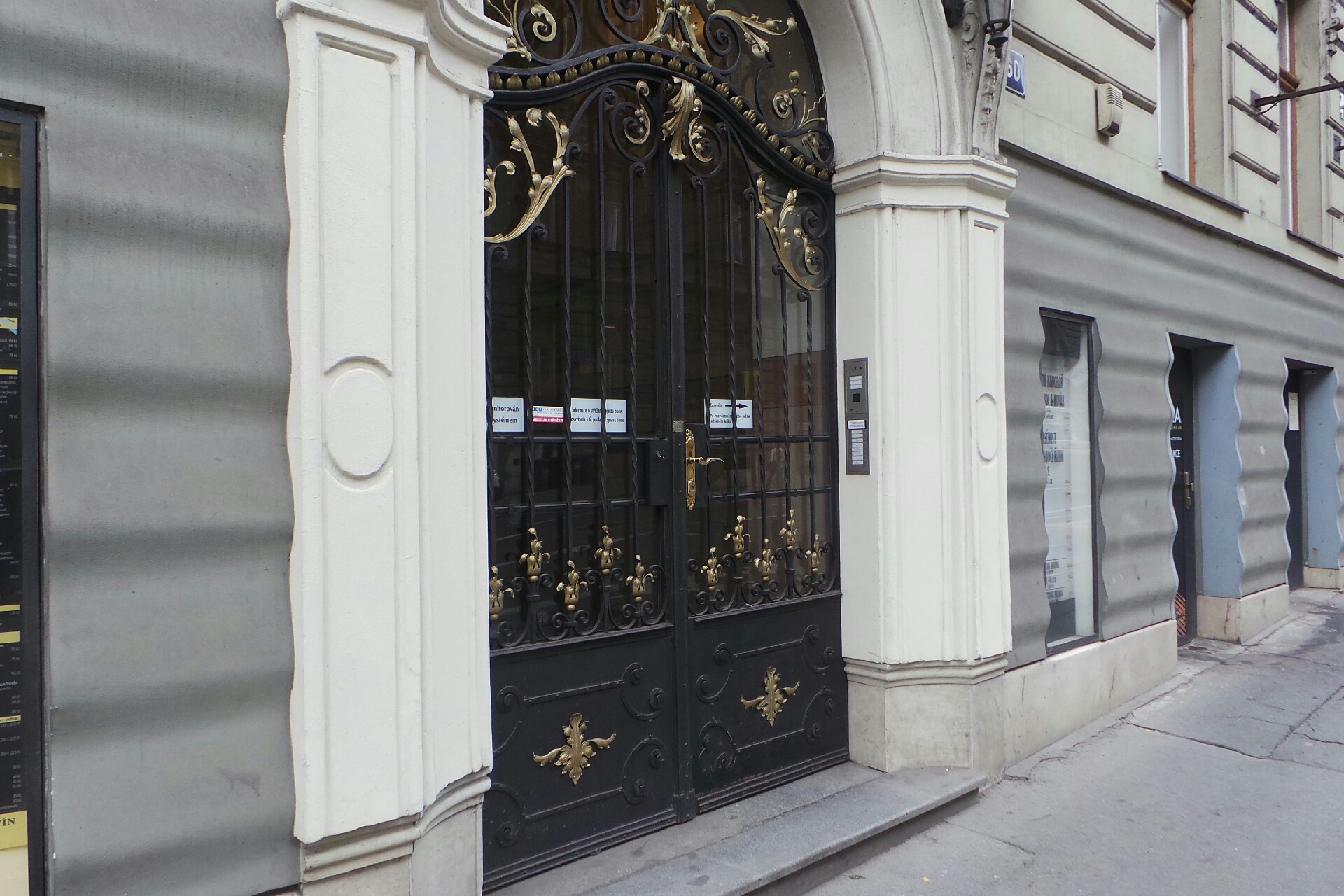 JUDr. Pavel Utěšený