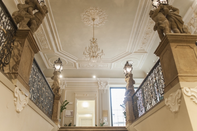 Anglo-americká vysoká škola, a.s. foto 2