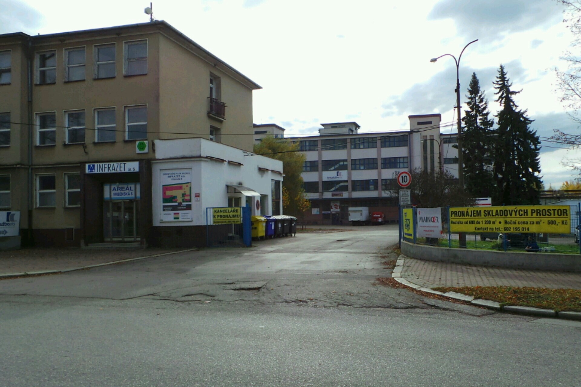 INVEST - PLAST, společnost s ručením omezeným