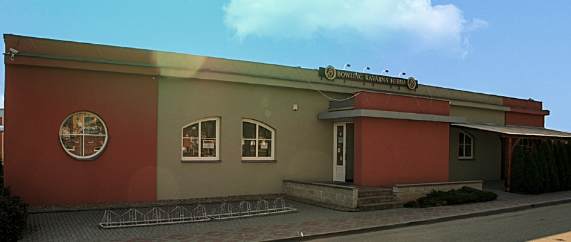 Bowling - Kavárna - Herna Tvrdonice foto 2