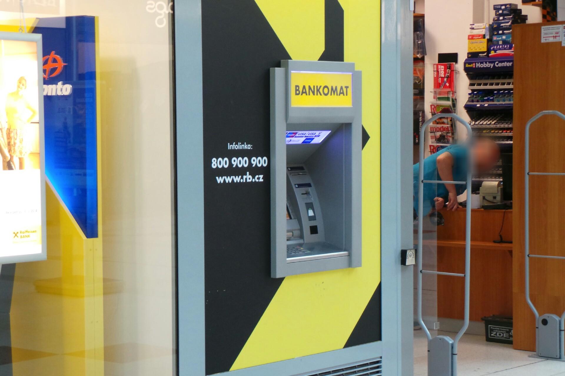 Raiffeisenbank - bankomat