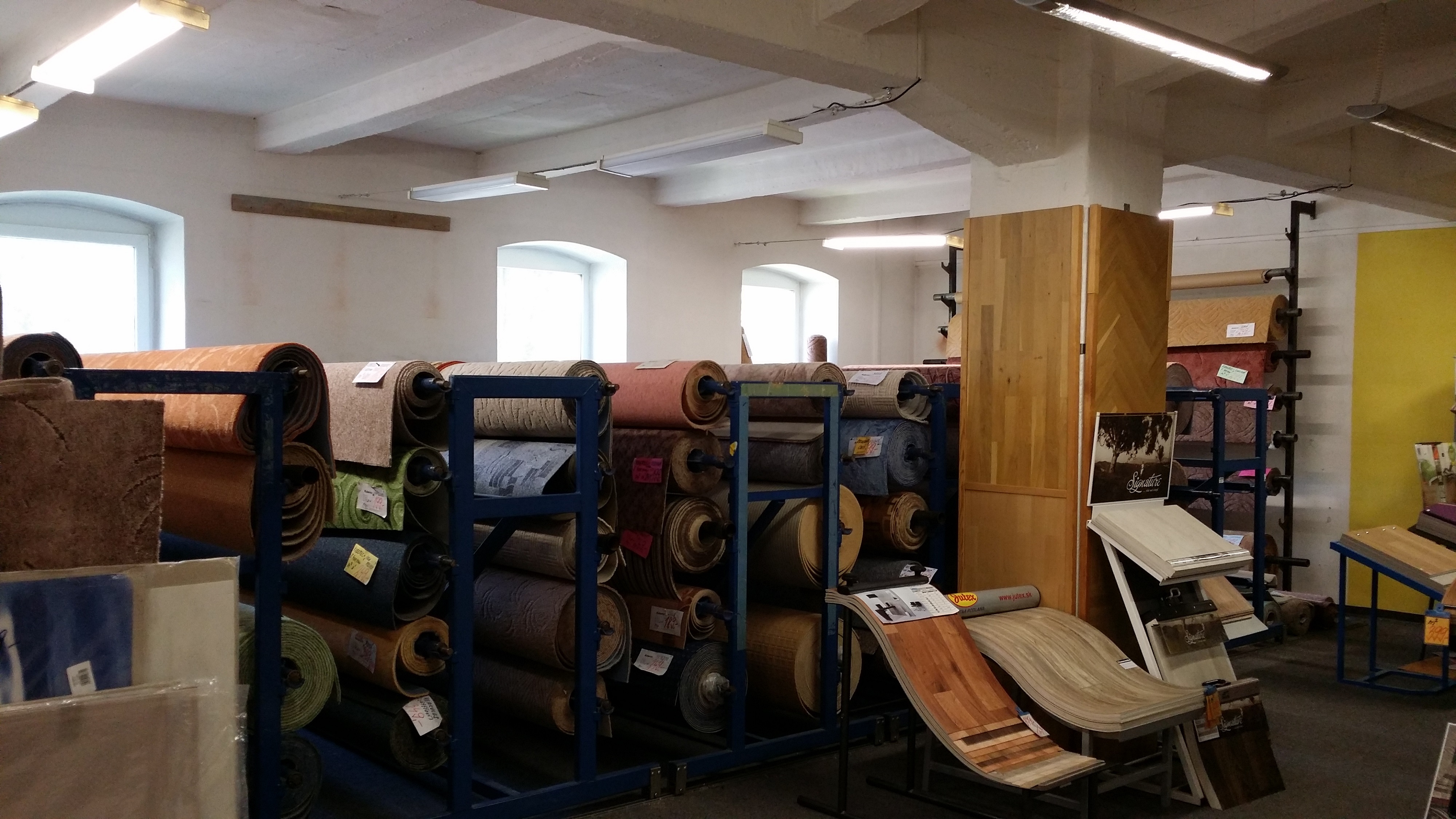 Moravec a syn podlahy - nábytek foto 2