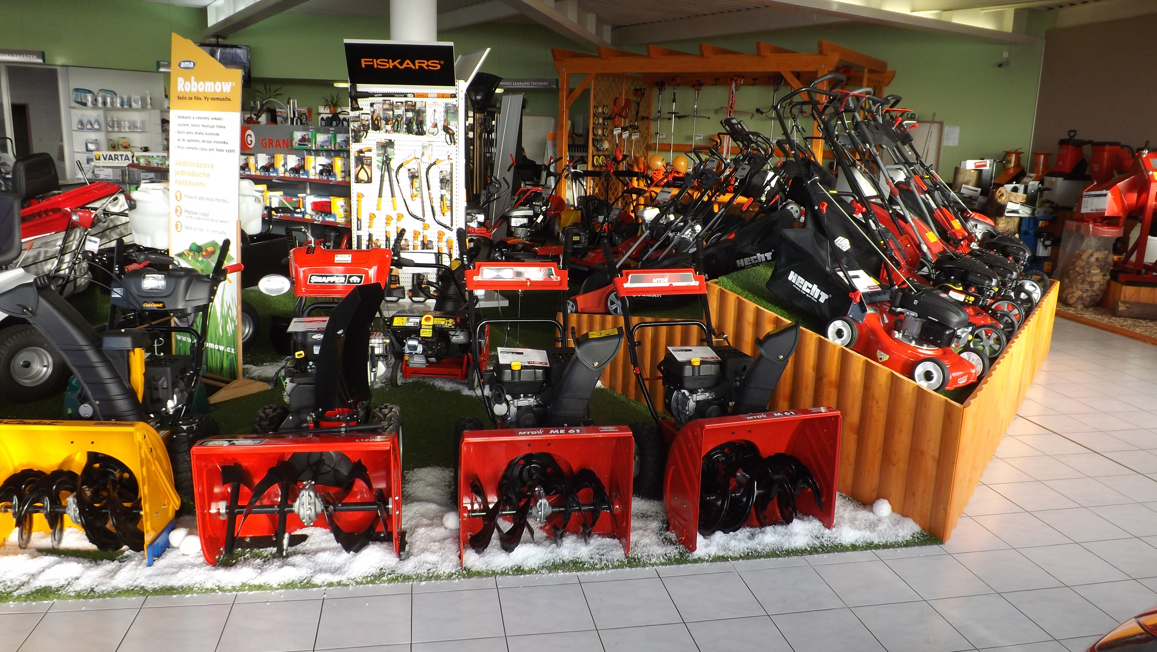 AGRICO - zemědělská a zahradní technika foto 3