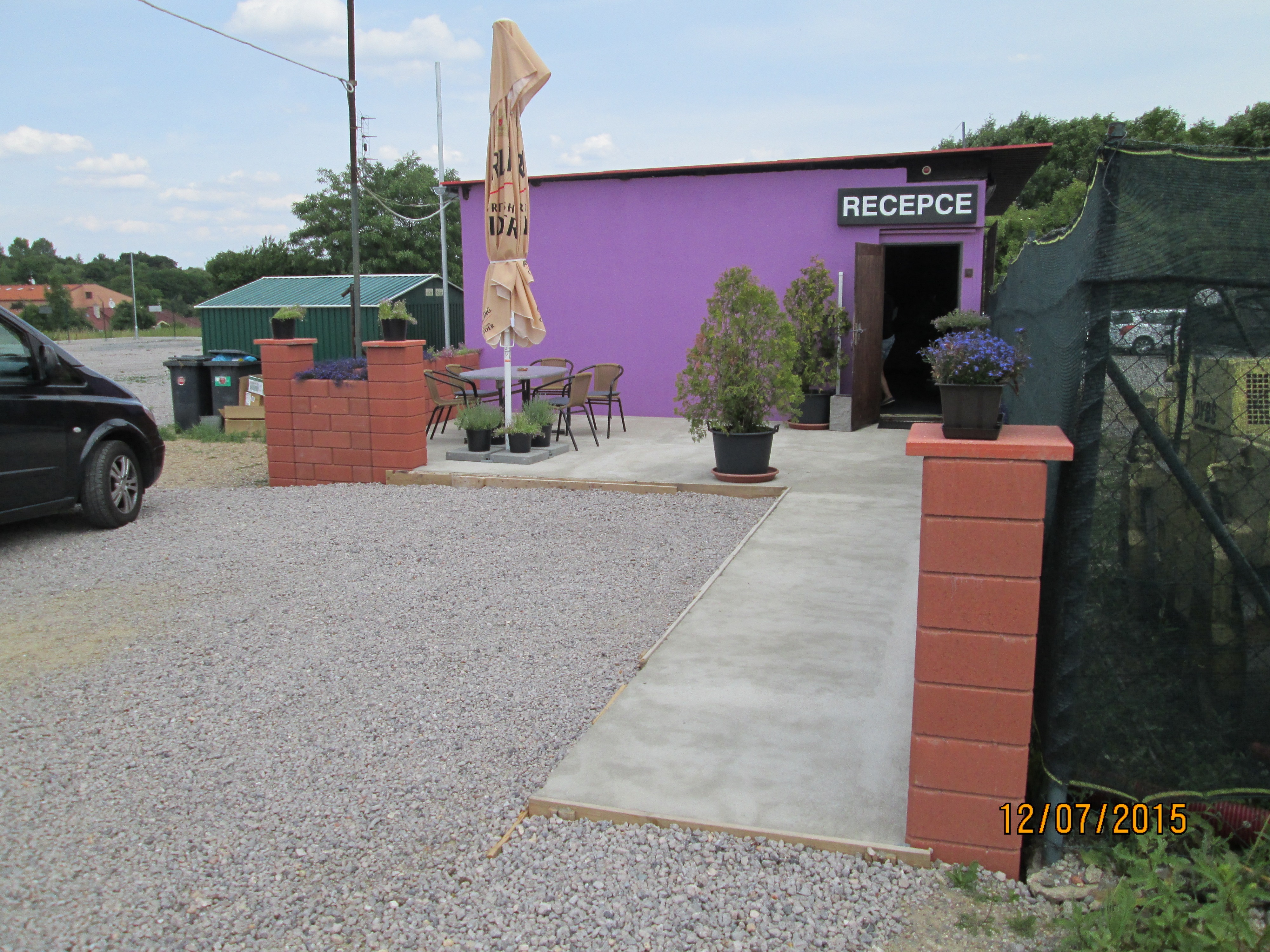 Parkoviště u letiště Praha.cz foto 3