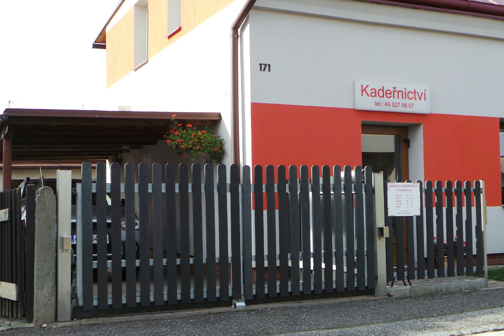 DÁMSKÉ KADEŘNICTVÍ Jiřina Kazdová