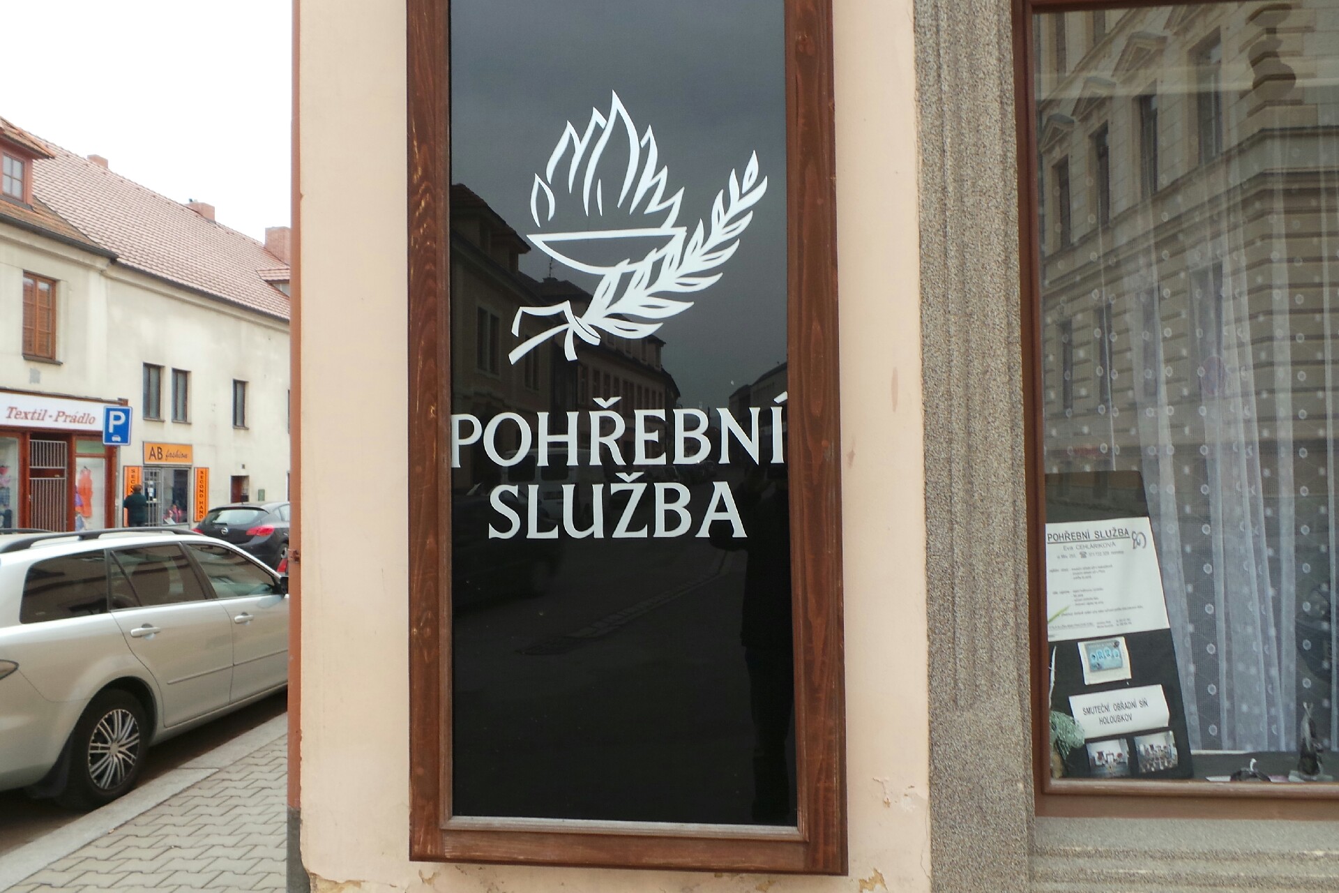 Pohřební služba - Eva Cehláriková foto 2