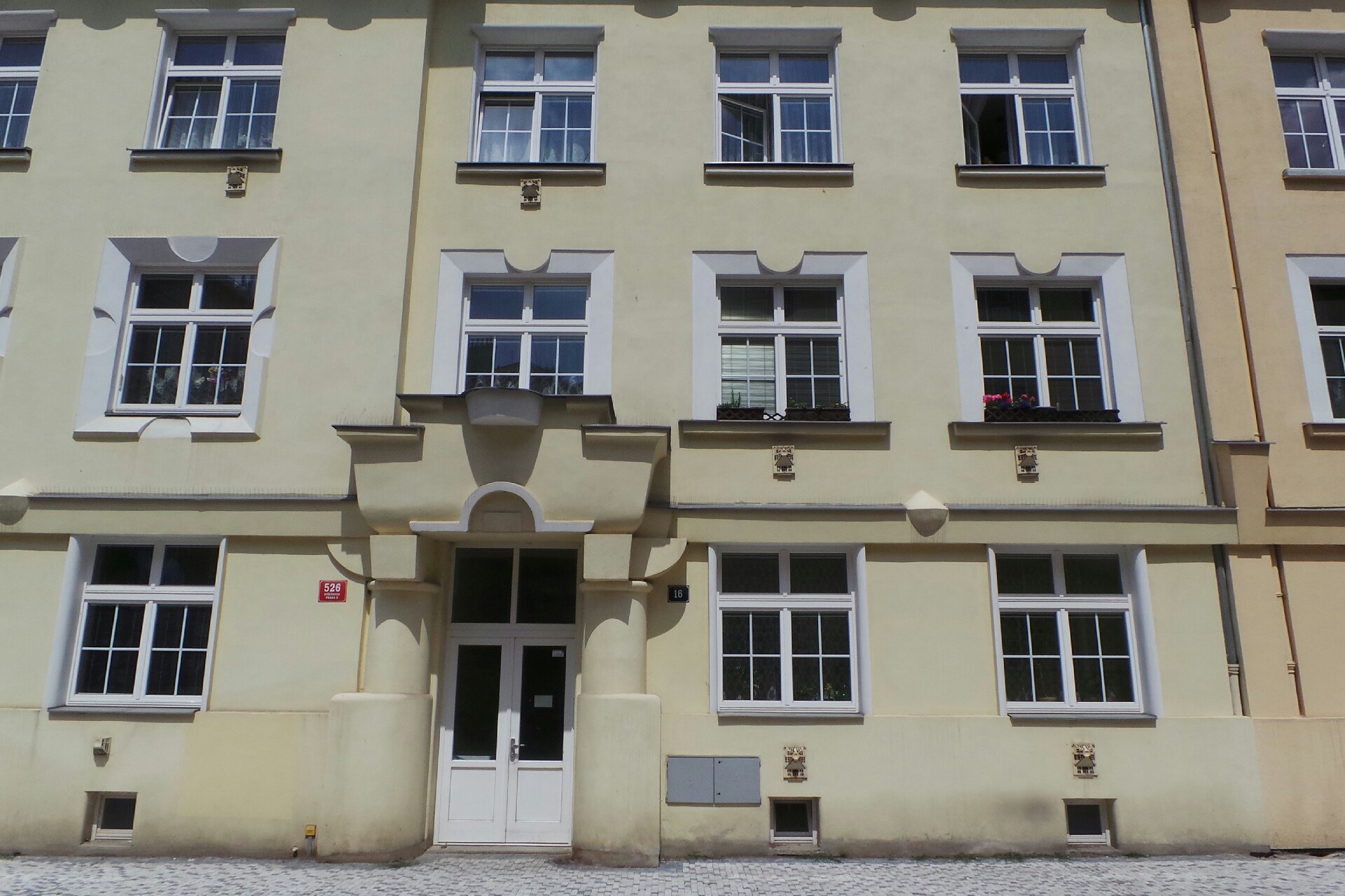 MUDr. Magda Bajzová