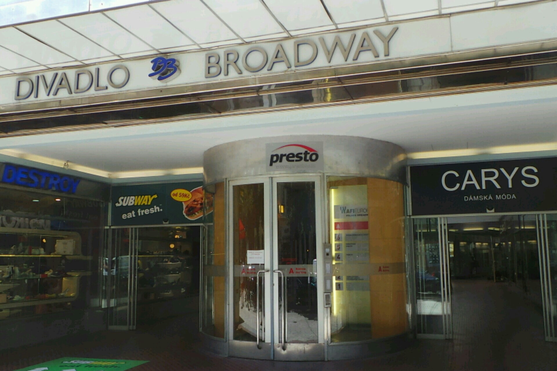 CLAY & WURMFELD, s.r.o.