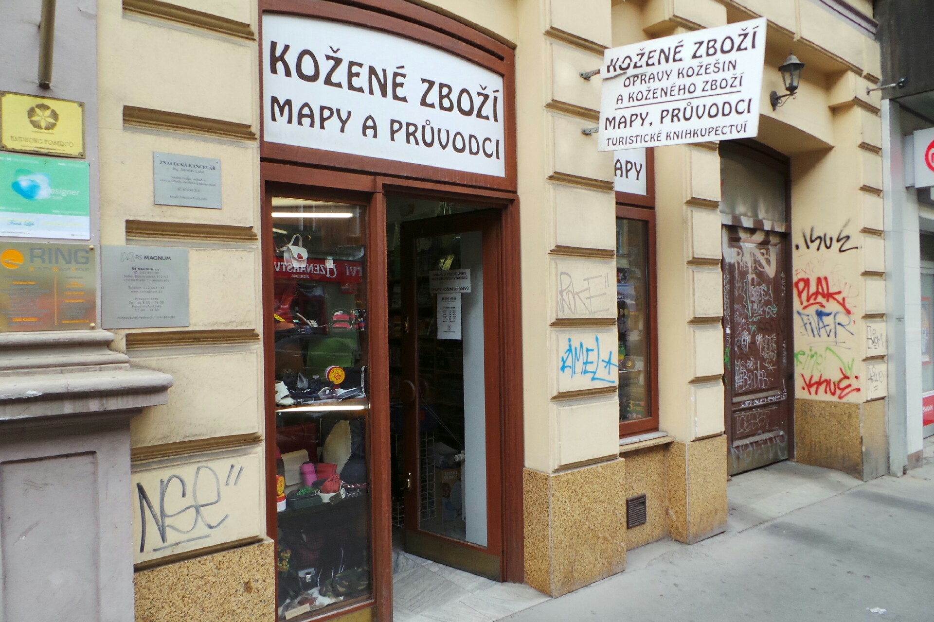 TURISTASHOP - turistické knihkupectví