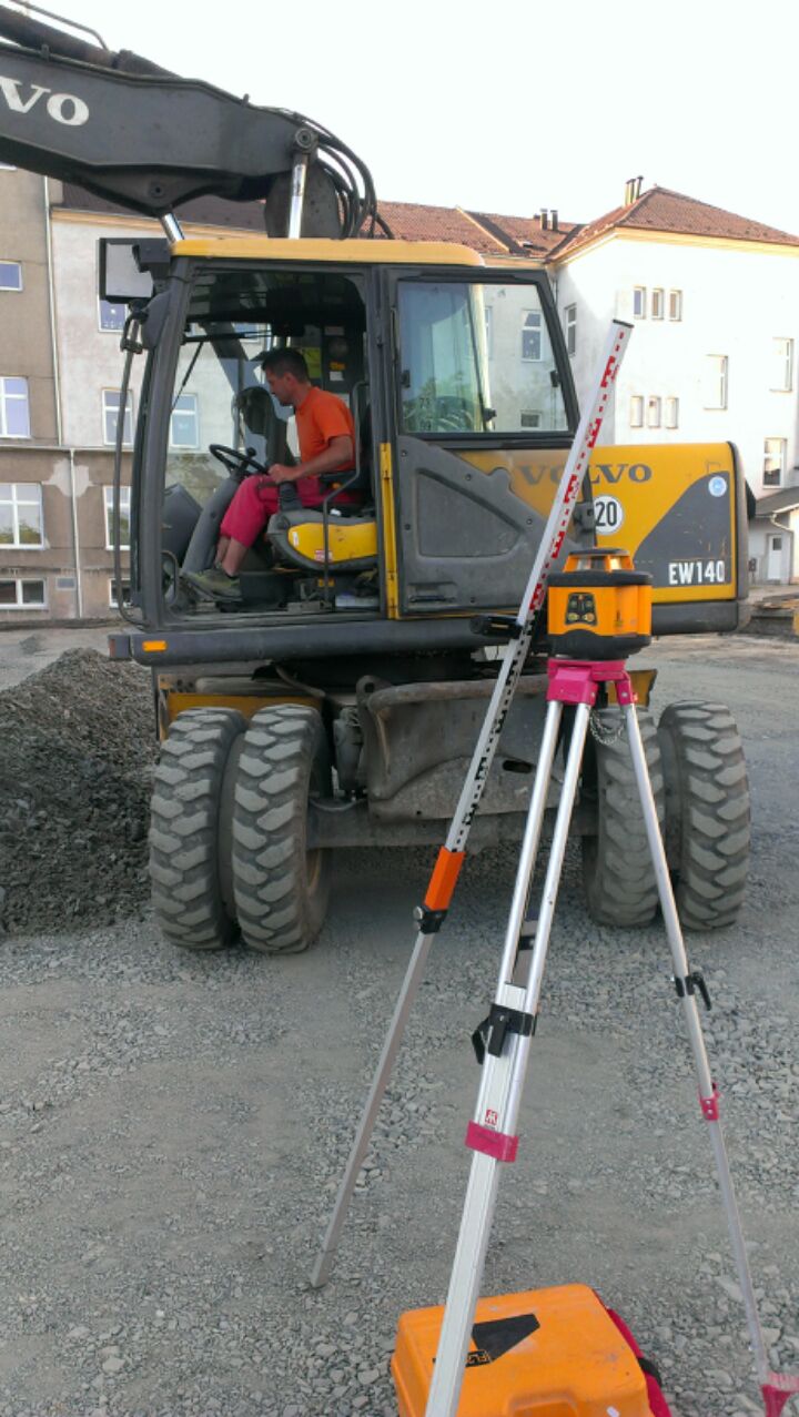 STAVEBNÍ MECHANIZACE LHOTSKÝ s.r.o foto 4