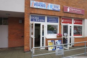Firemní grafika V okno s.r.o. plastová okna a dveře, hliníková okna a dveře