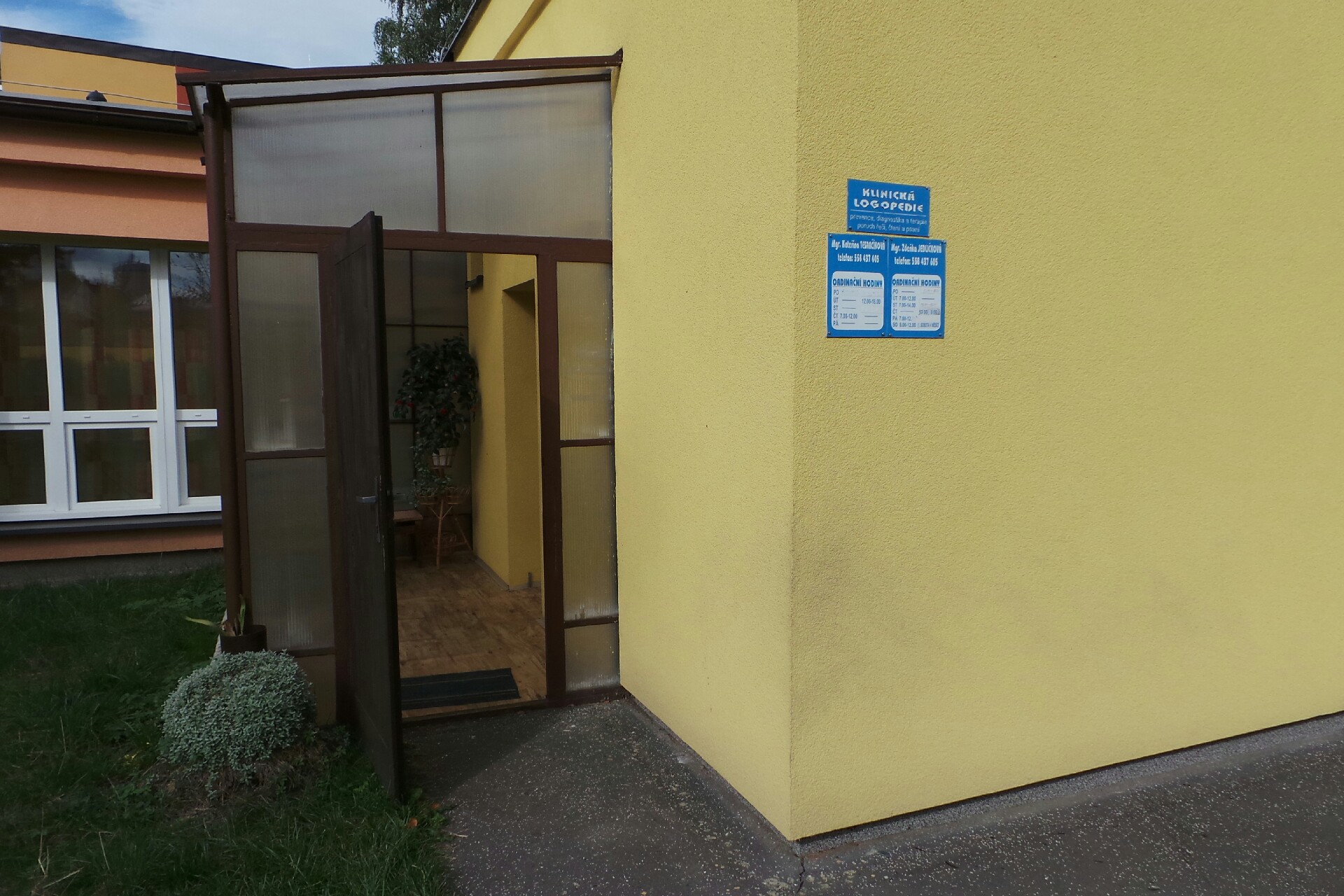 Mgr. Kateřina Tesarčíková