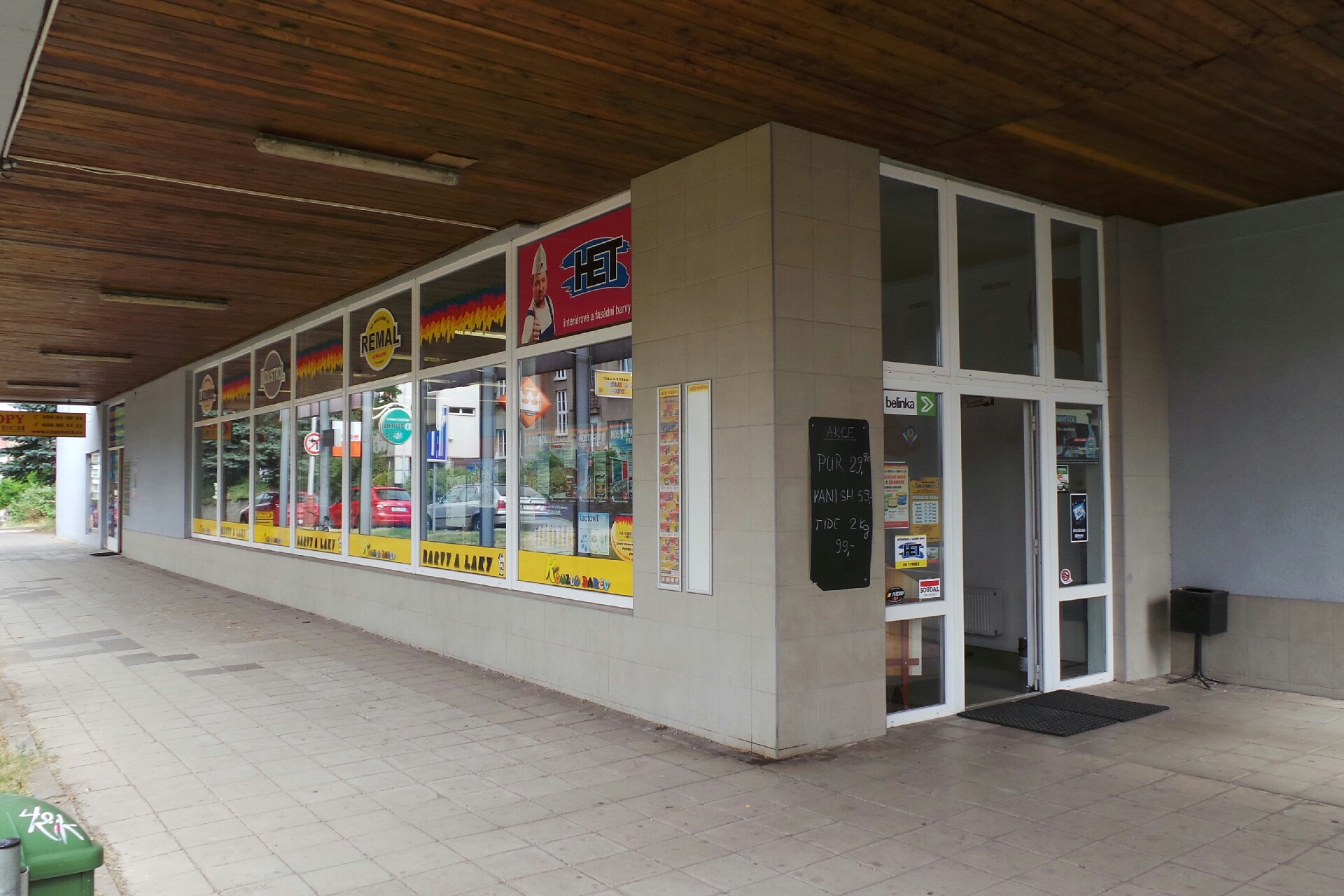 BARVY A LAKY DROGERIE