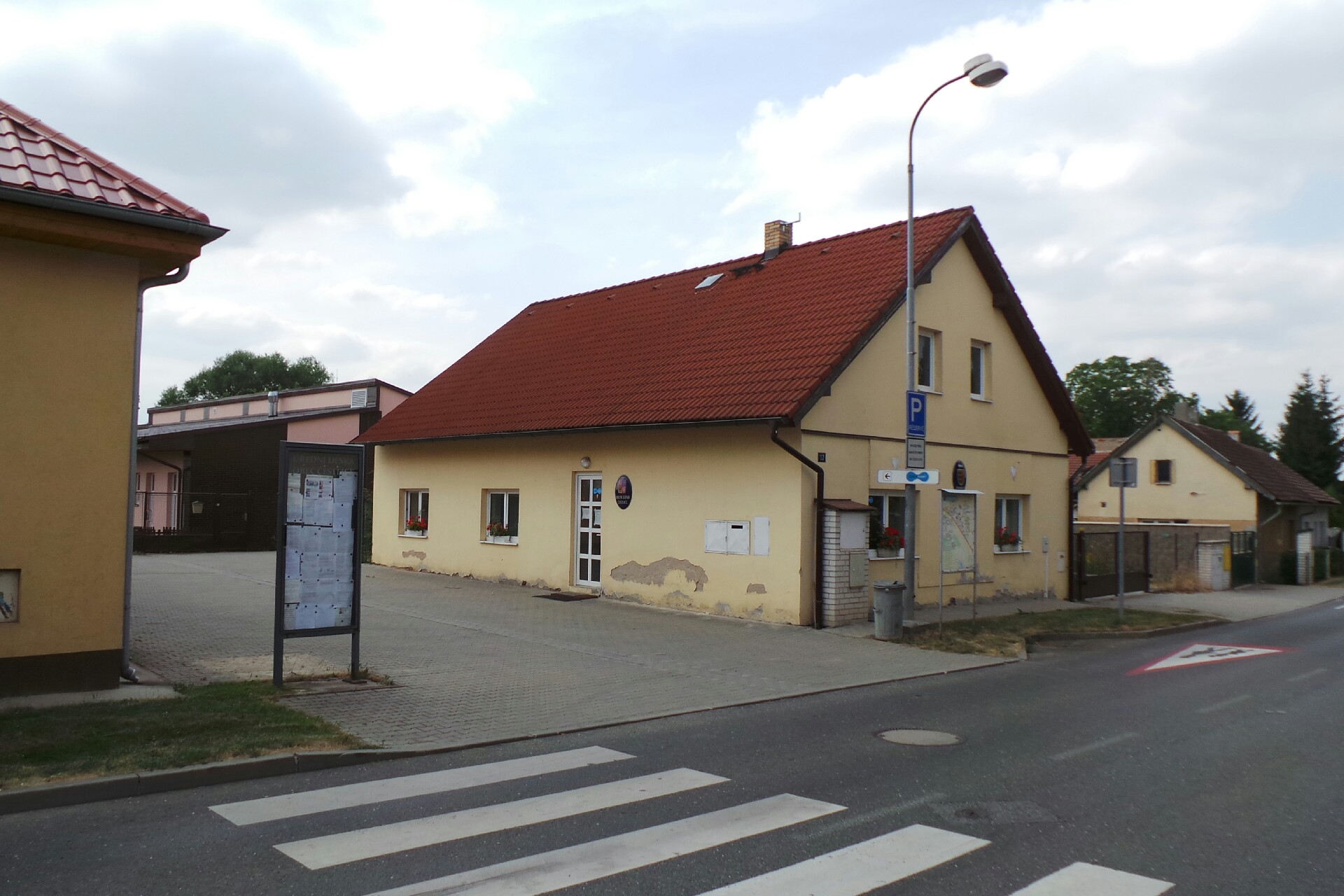 Čestlice - obecní úřad