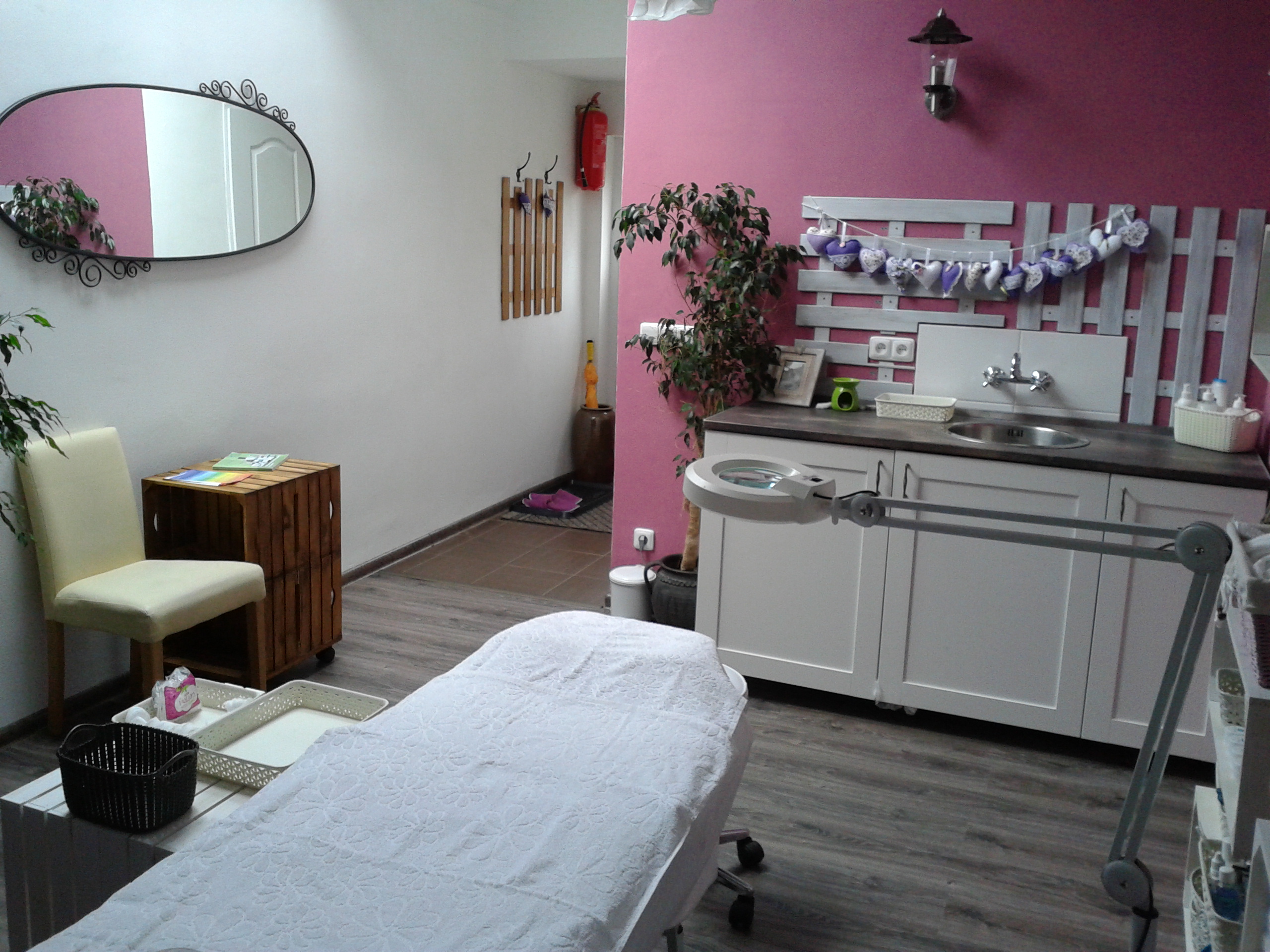 Kosmetika a masáže -  4you studio, Monika Paluzgová foto 3