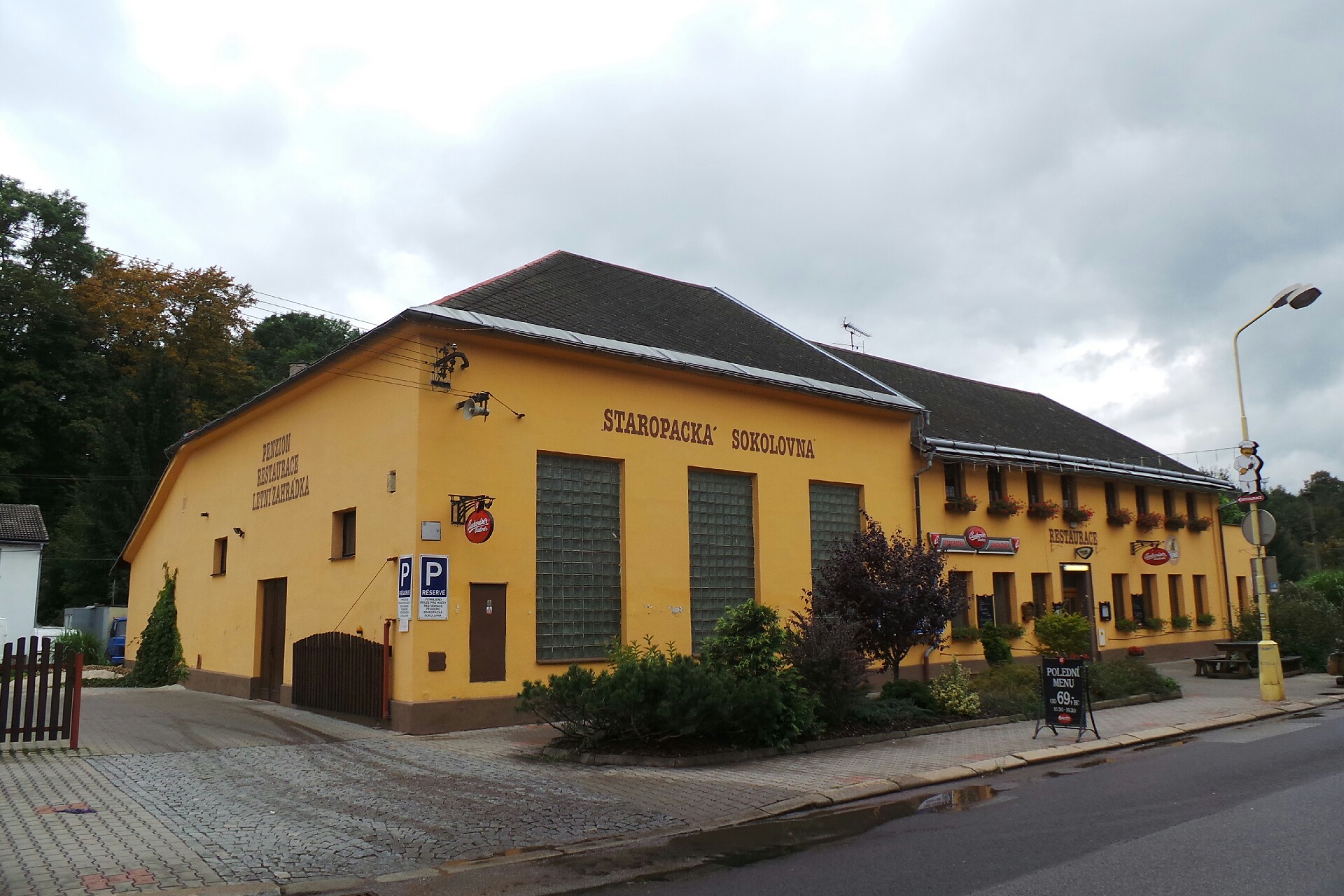 Pension Staropacká sokolovna