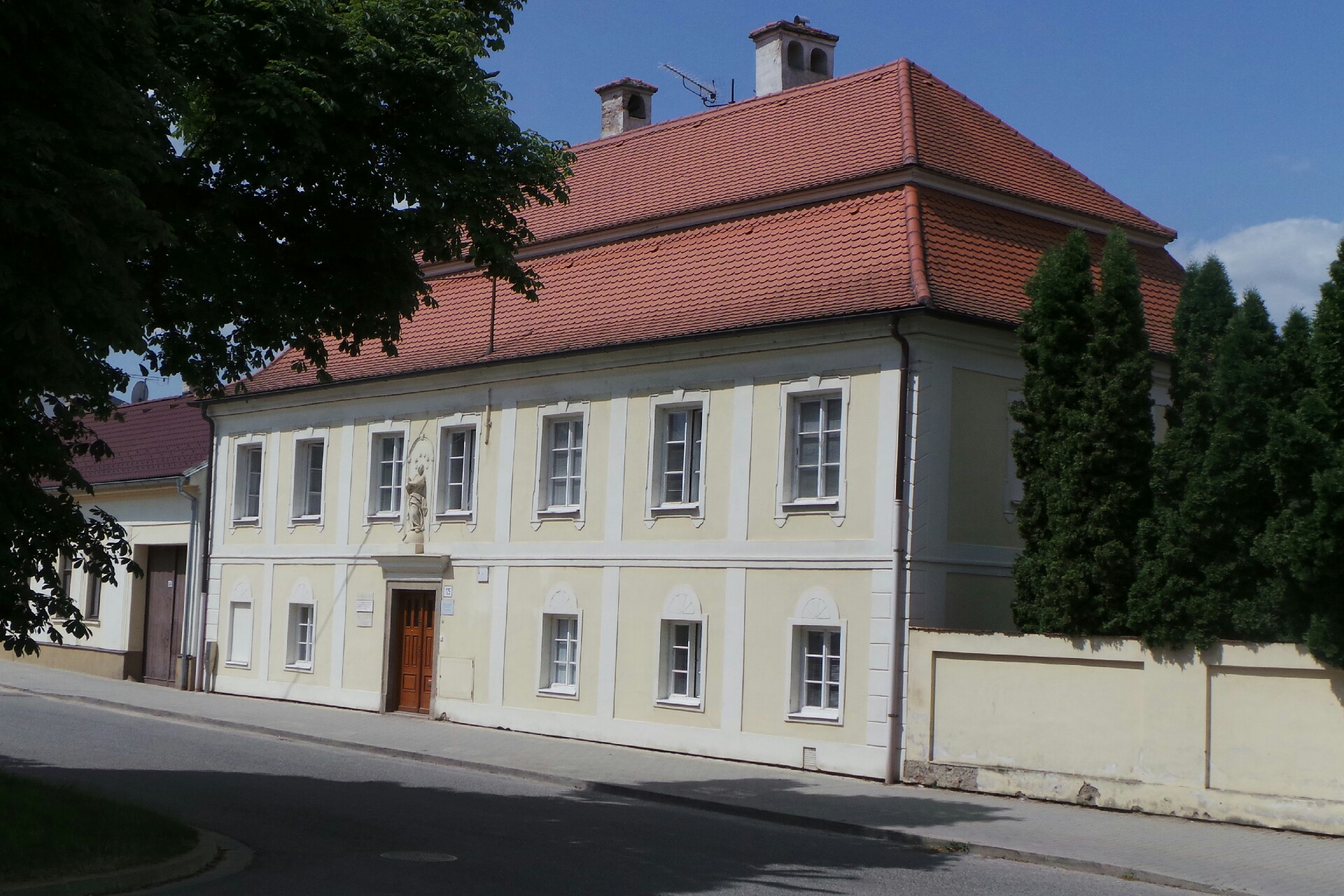 Římskokatolická farnost Veverská Bítýška