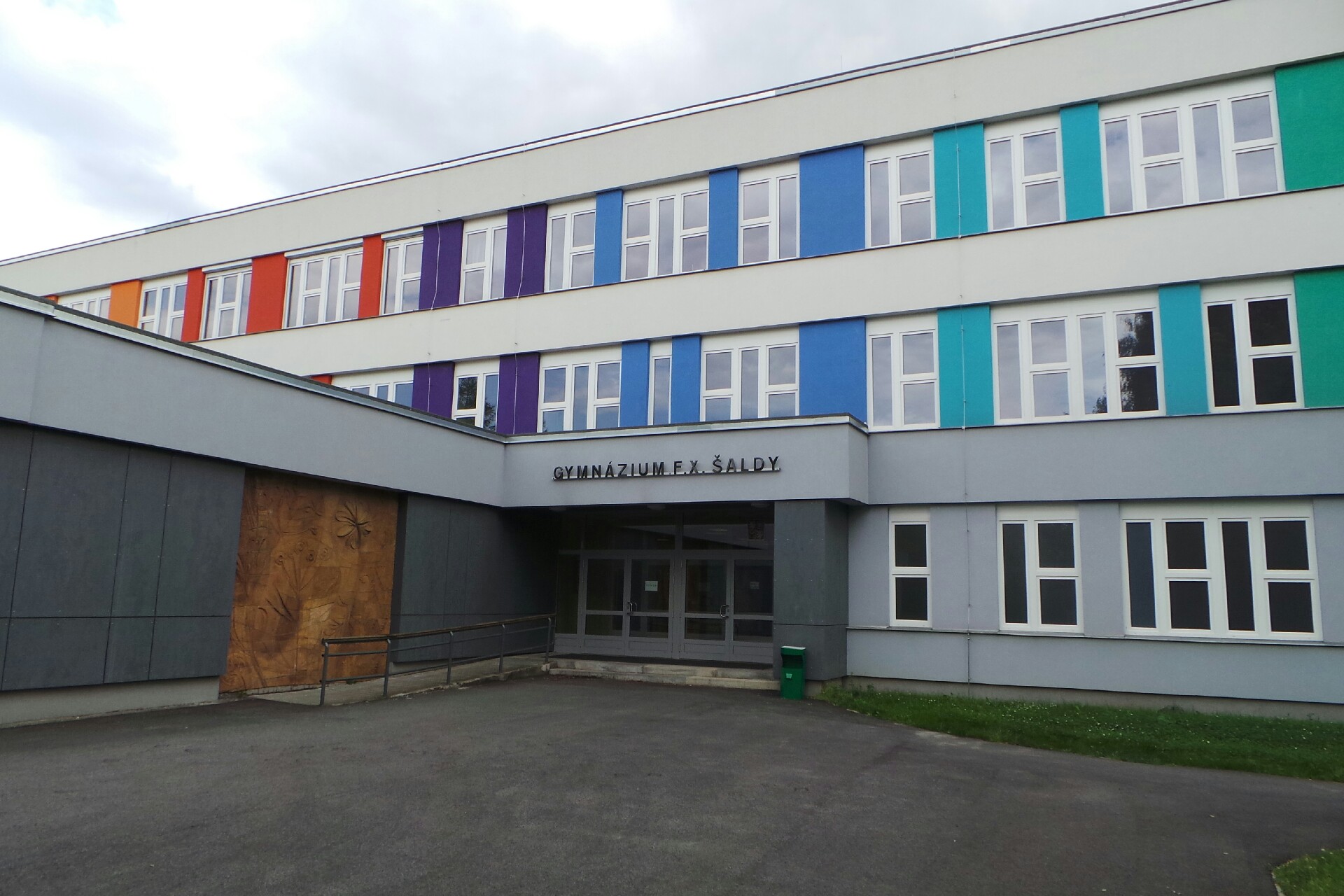 Sdružení studentů, rodičů a přátel školy při Gymnáziu F. X. Šaldy v Liberci, z.s.